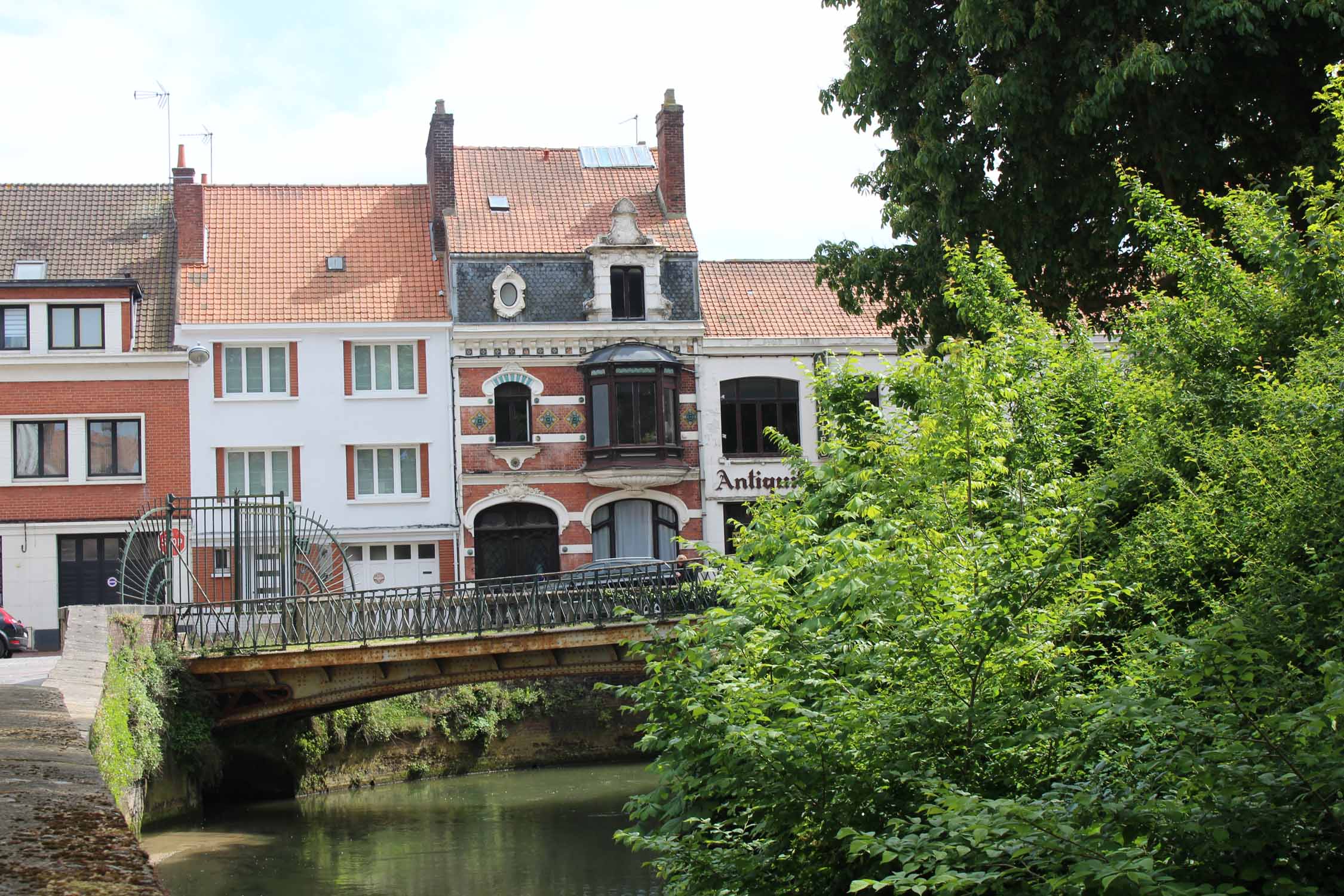 Saint-Omer, quai des Salines, maisons