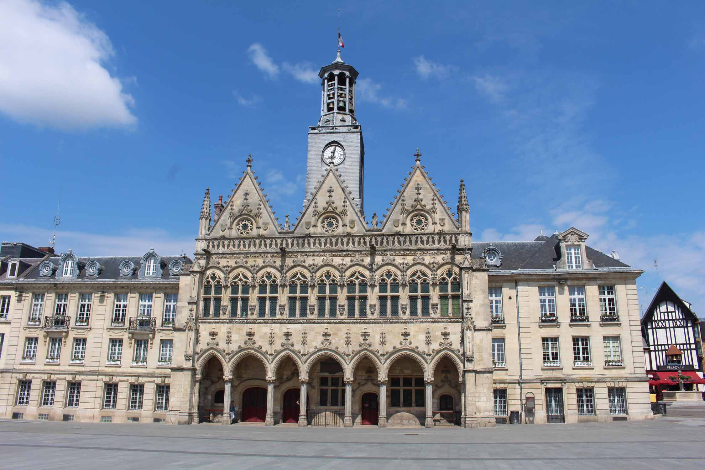 Saint-Quentin, hôtel de ville