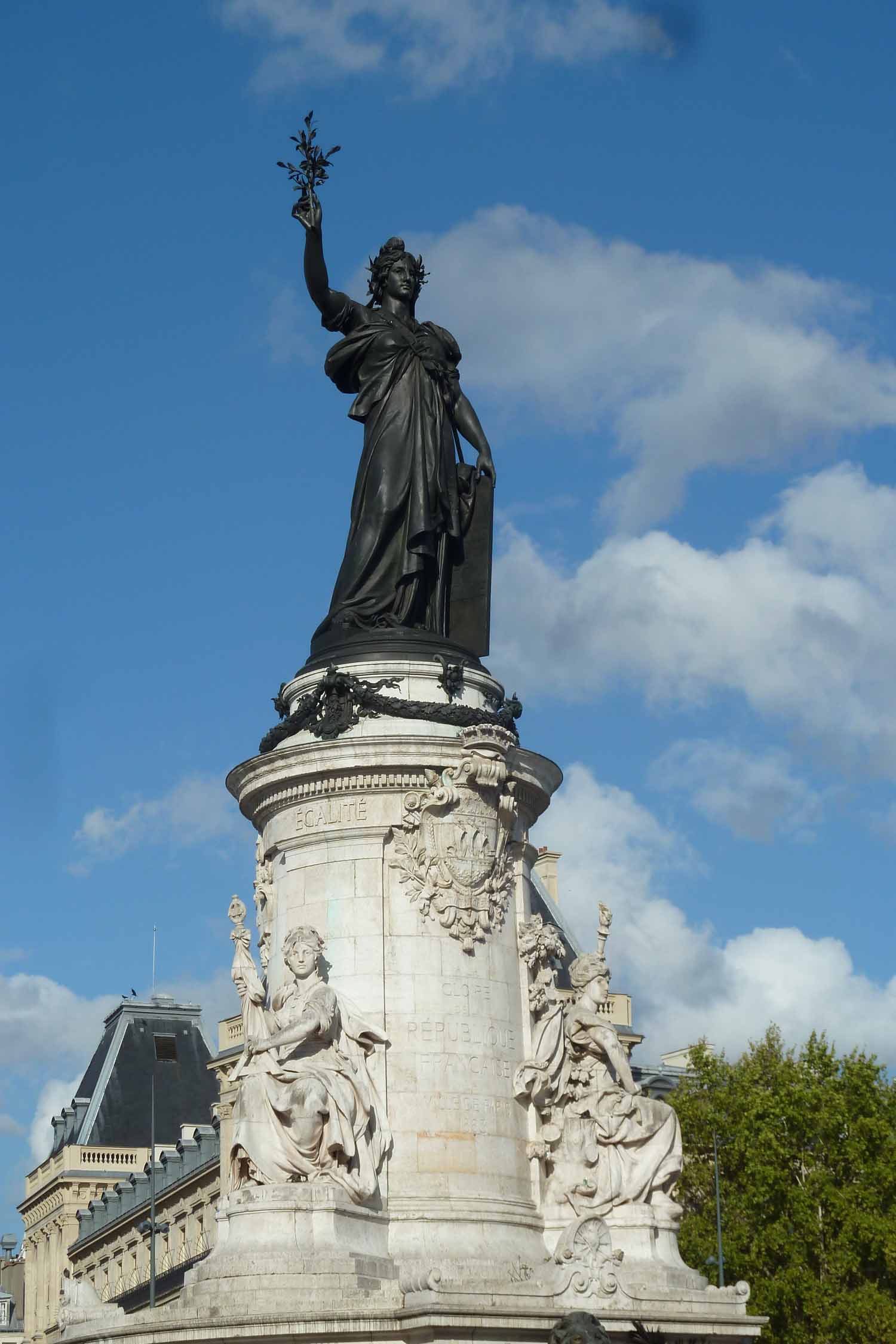 Paris, le monument de la République