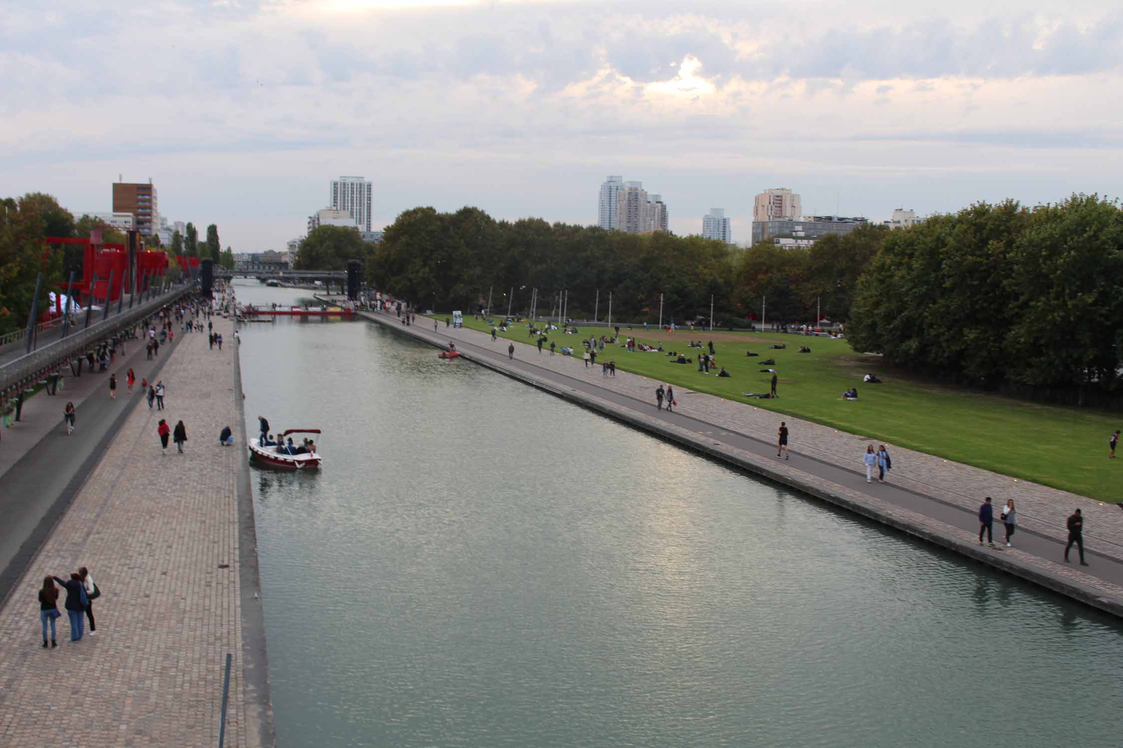 Paris, canal de l'Ourcq