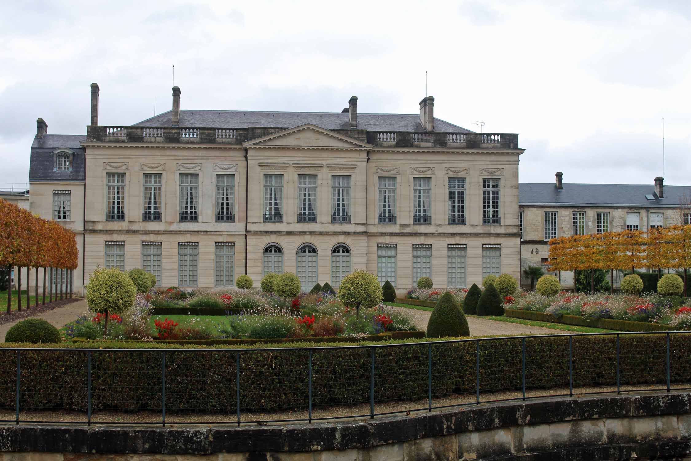 Châlons-en-Champagne, préfecture, Hôtel de l'Intendance