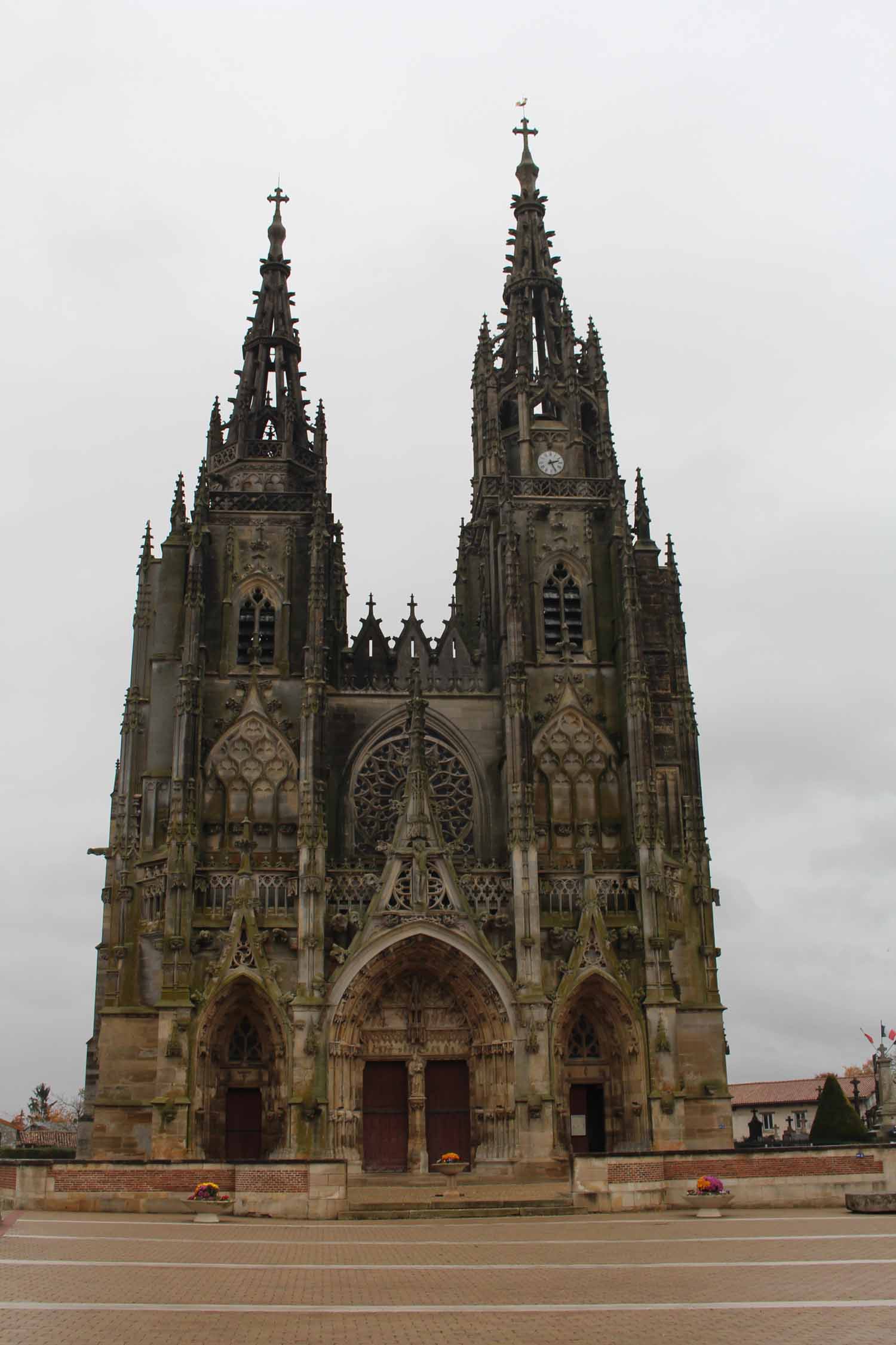 Basilique Notre-Dame de l'Epine