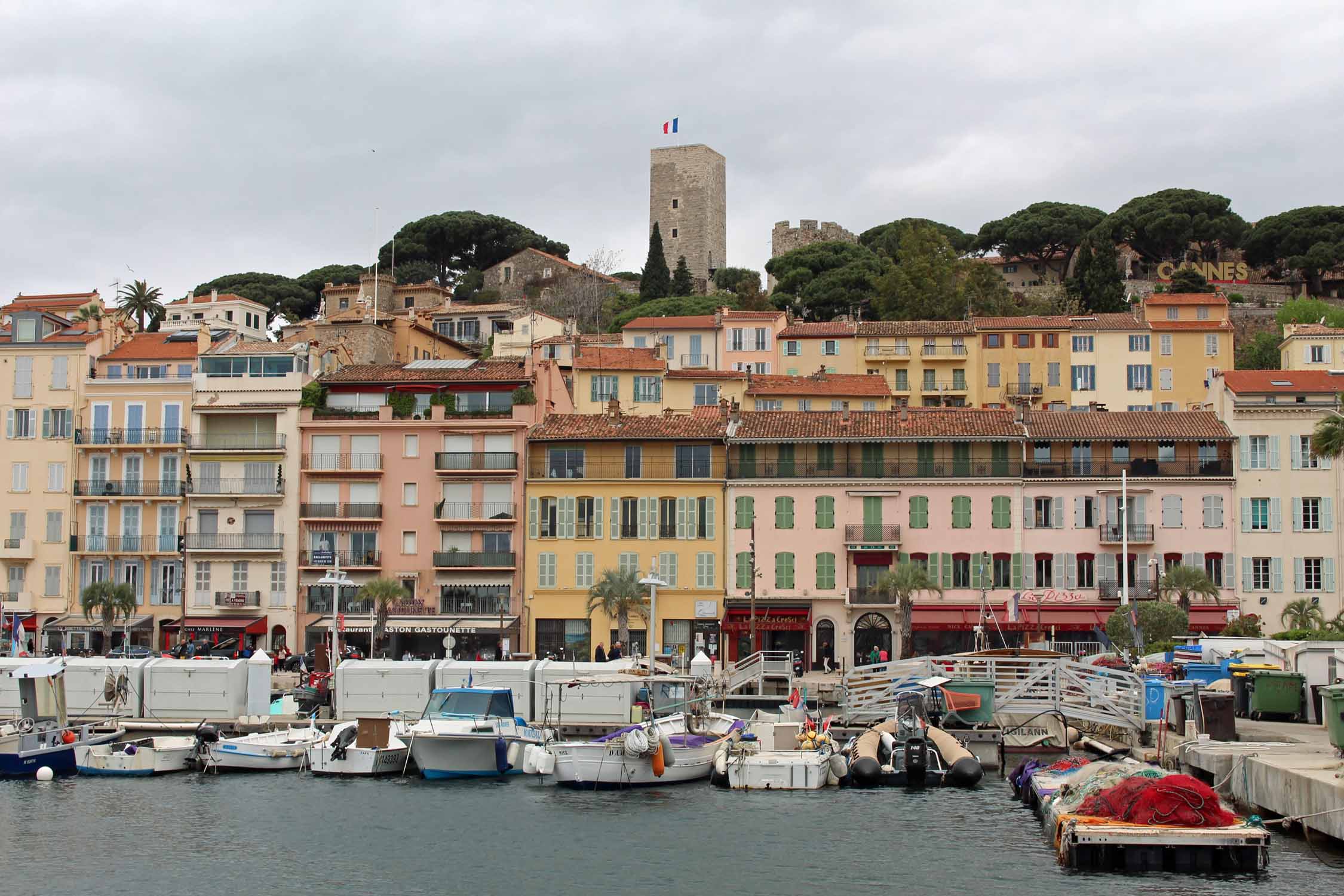 Cannes, tour Suquet, vieux port