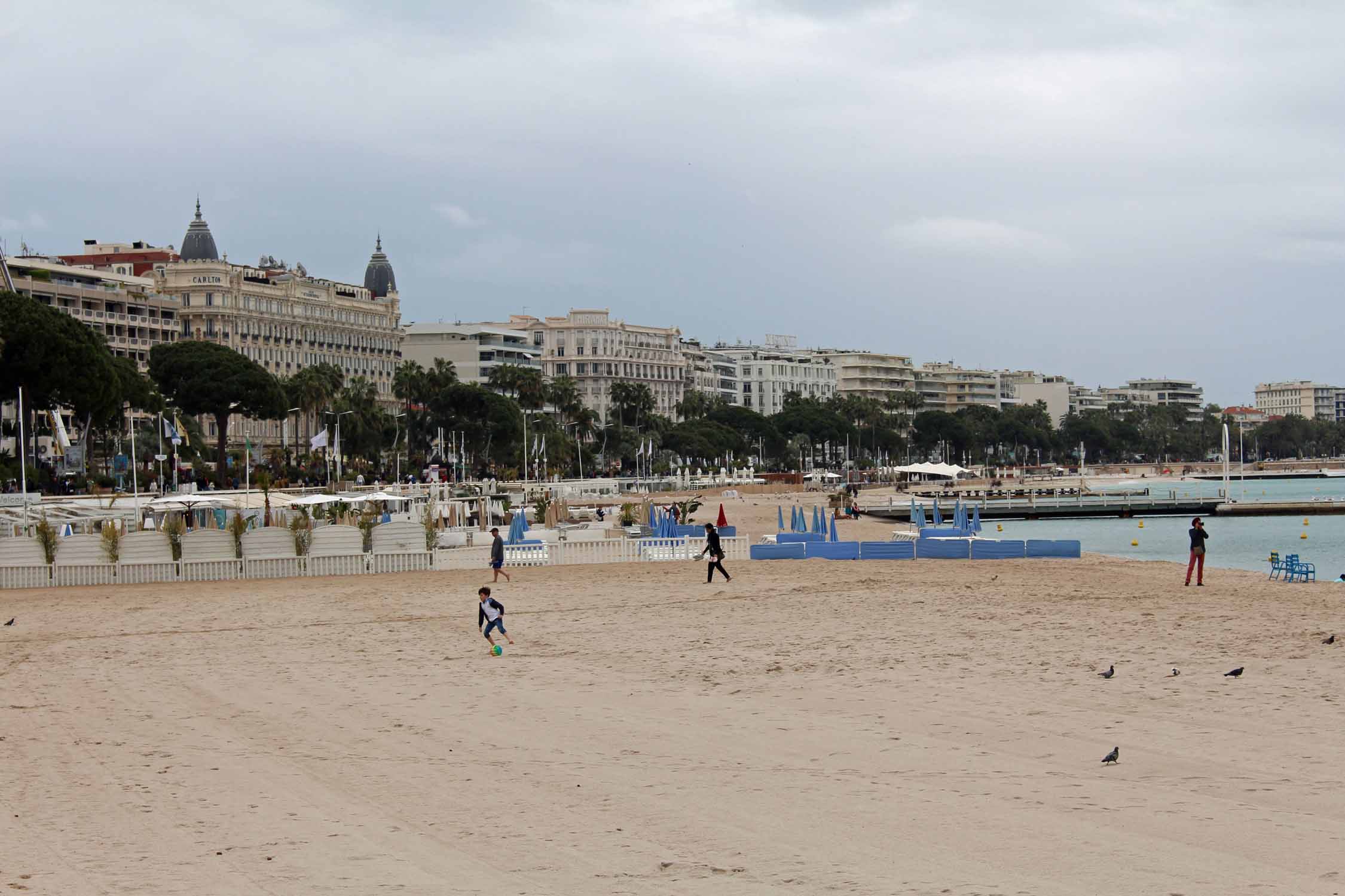 Cannes, plage de la Croisette