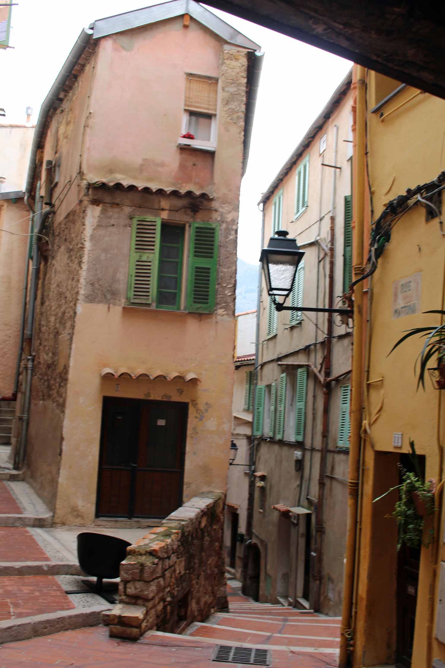 Menton, ruelle typique