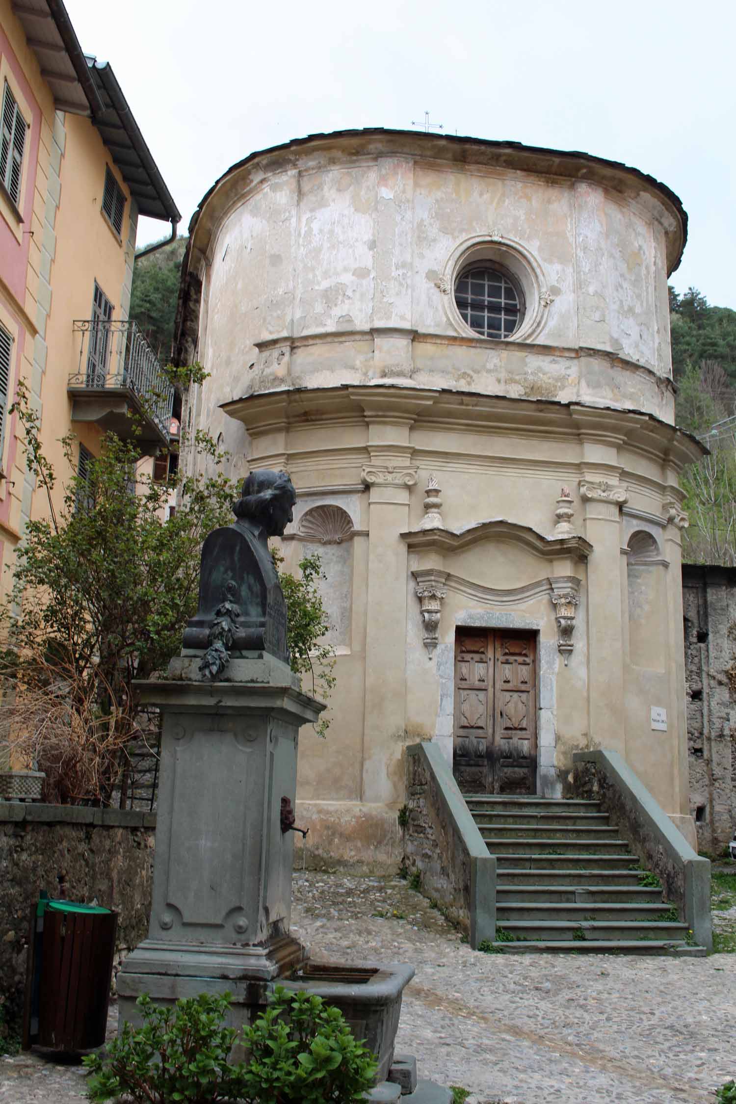 La Brigue, chapelle des Pénitents Blancs