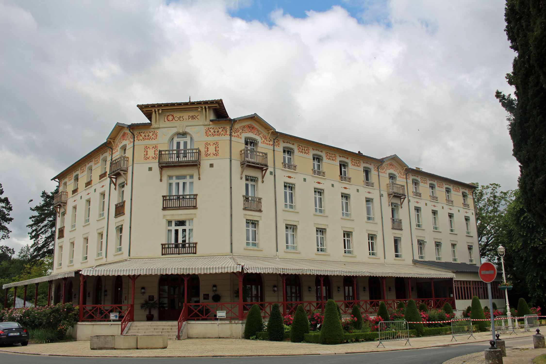 La Roche-Posay, bâtiment thermal