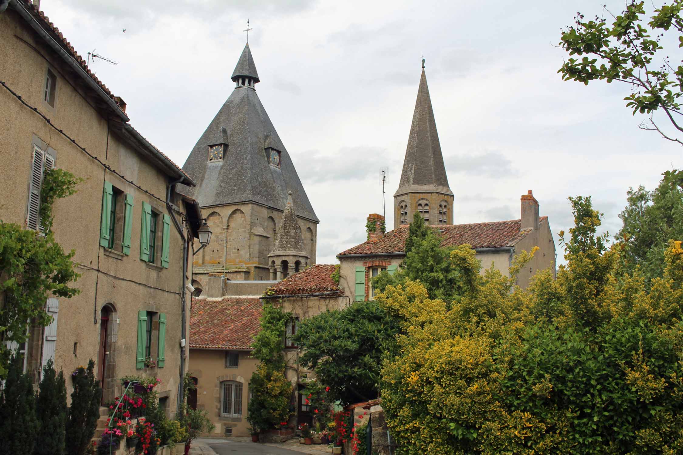Le Dorat, village médiéval
