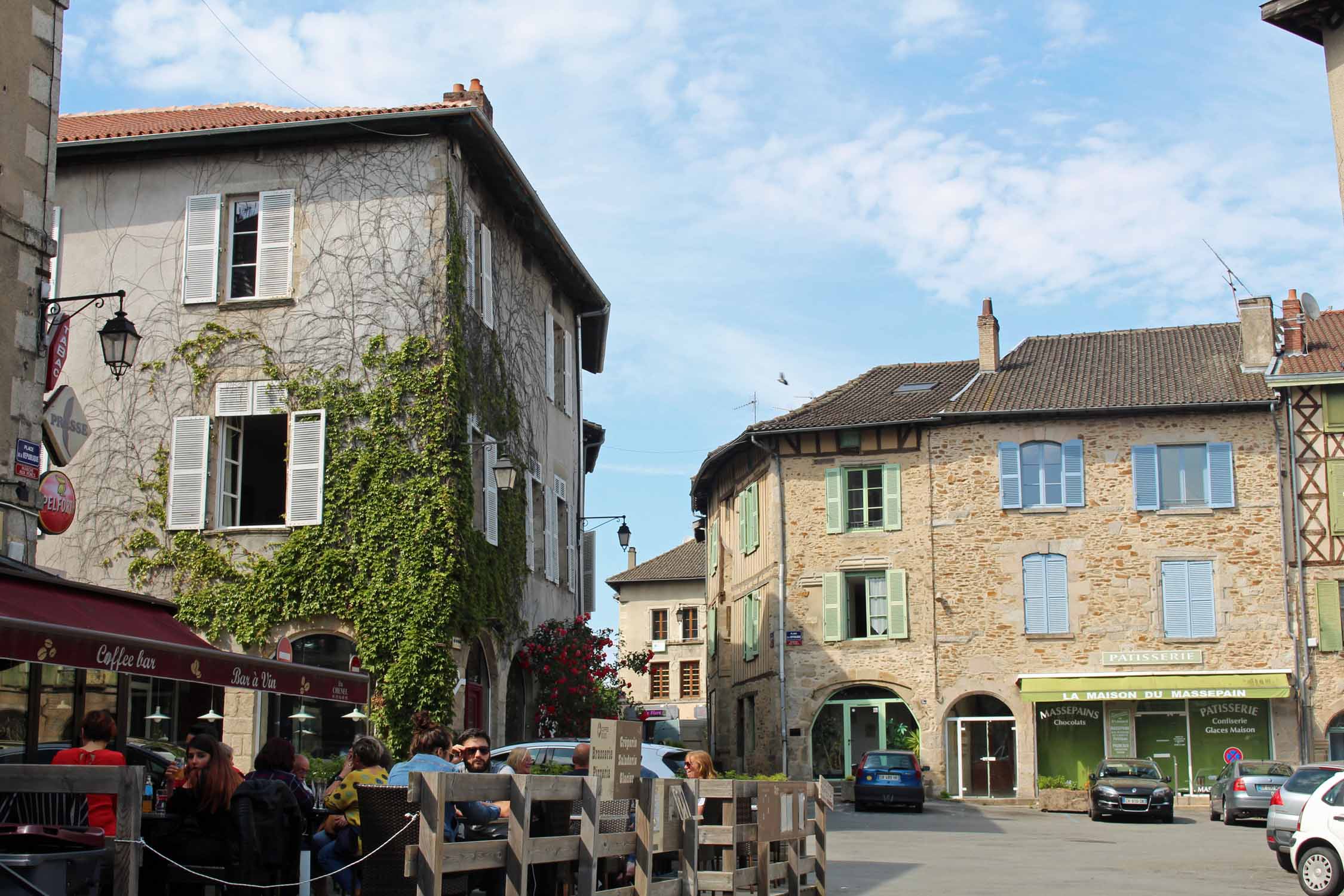 Saint-Léonard-de-Noblat, village médiéval