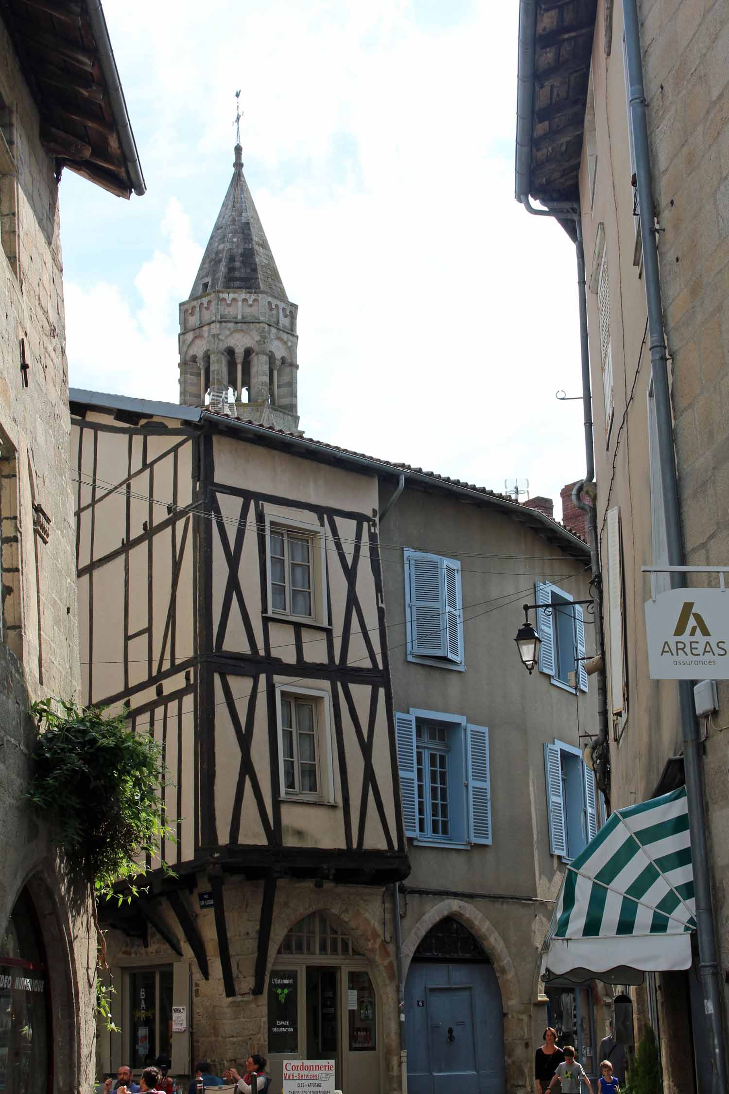 Saint-Léonard-de-Noblat, maisons à colombages