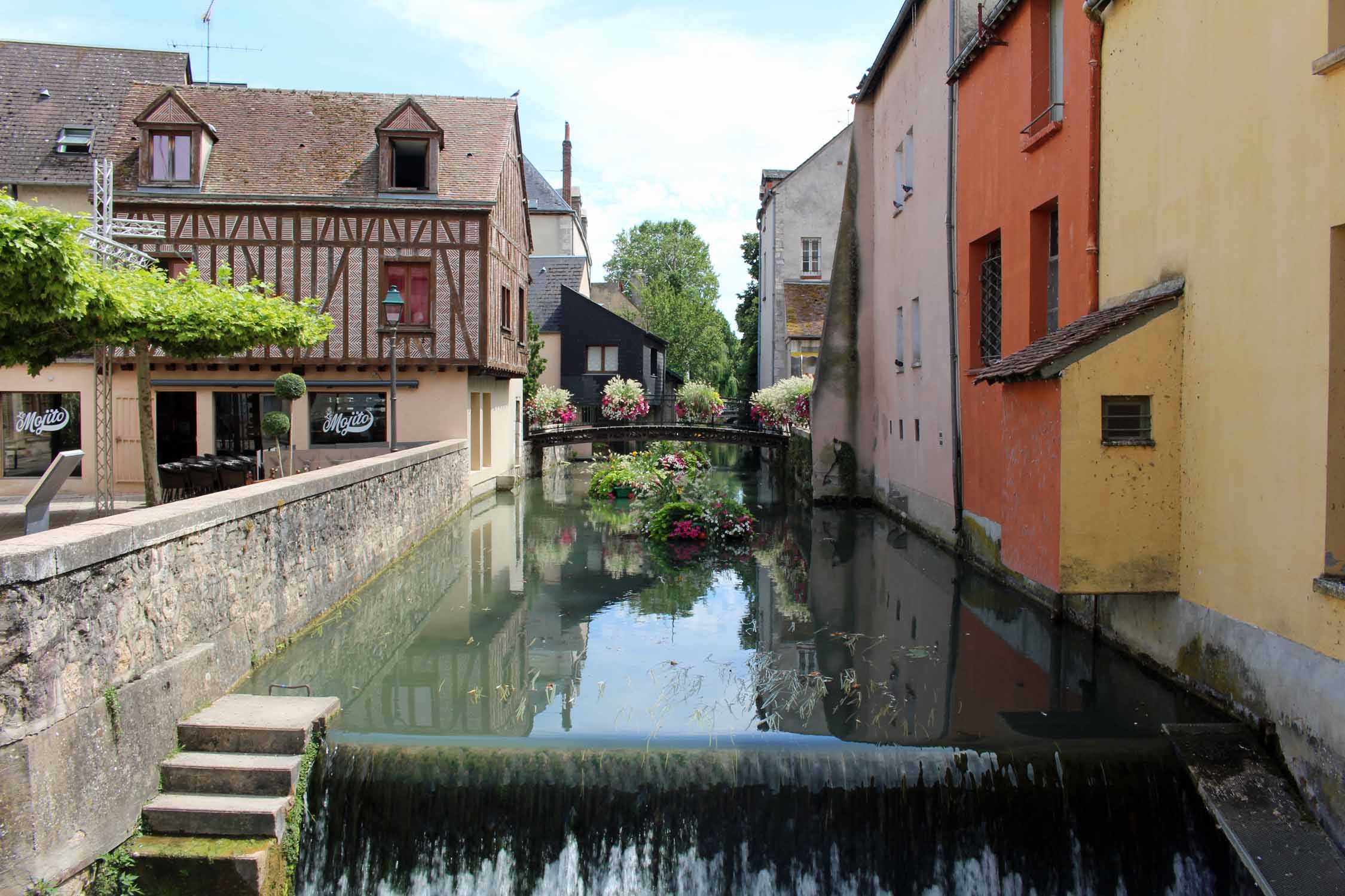 Montargis, canal, place Jules Ferry