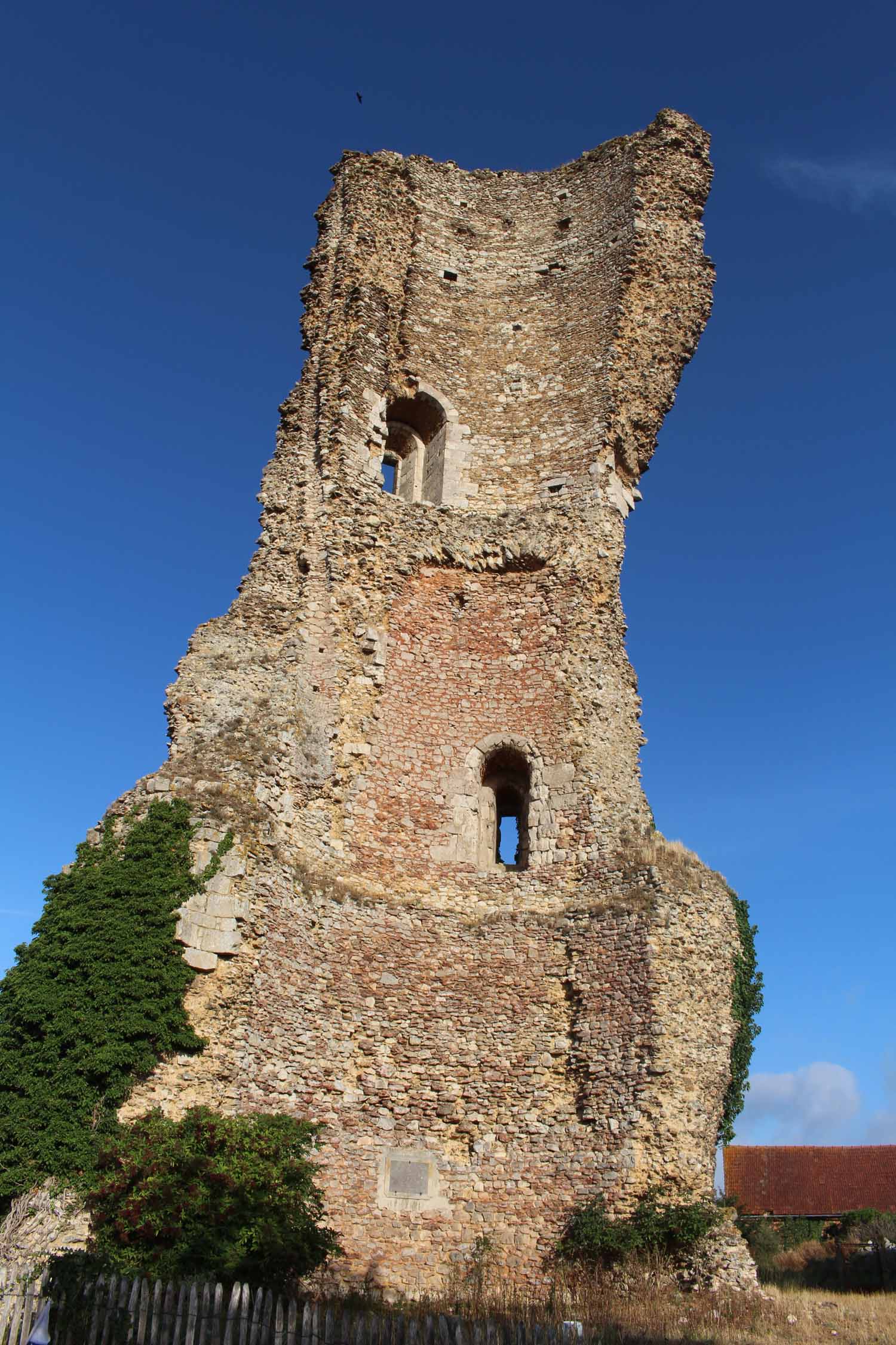 Gallardon, tour de l'Epaule