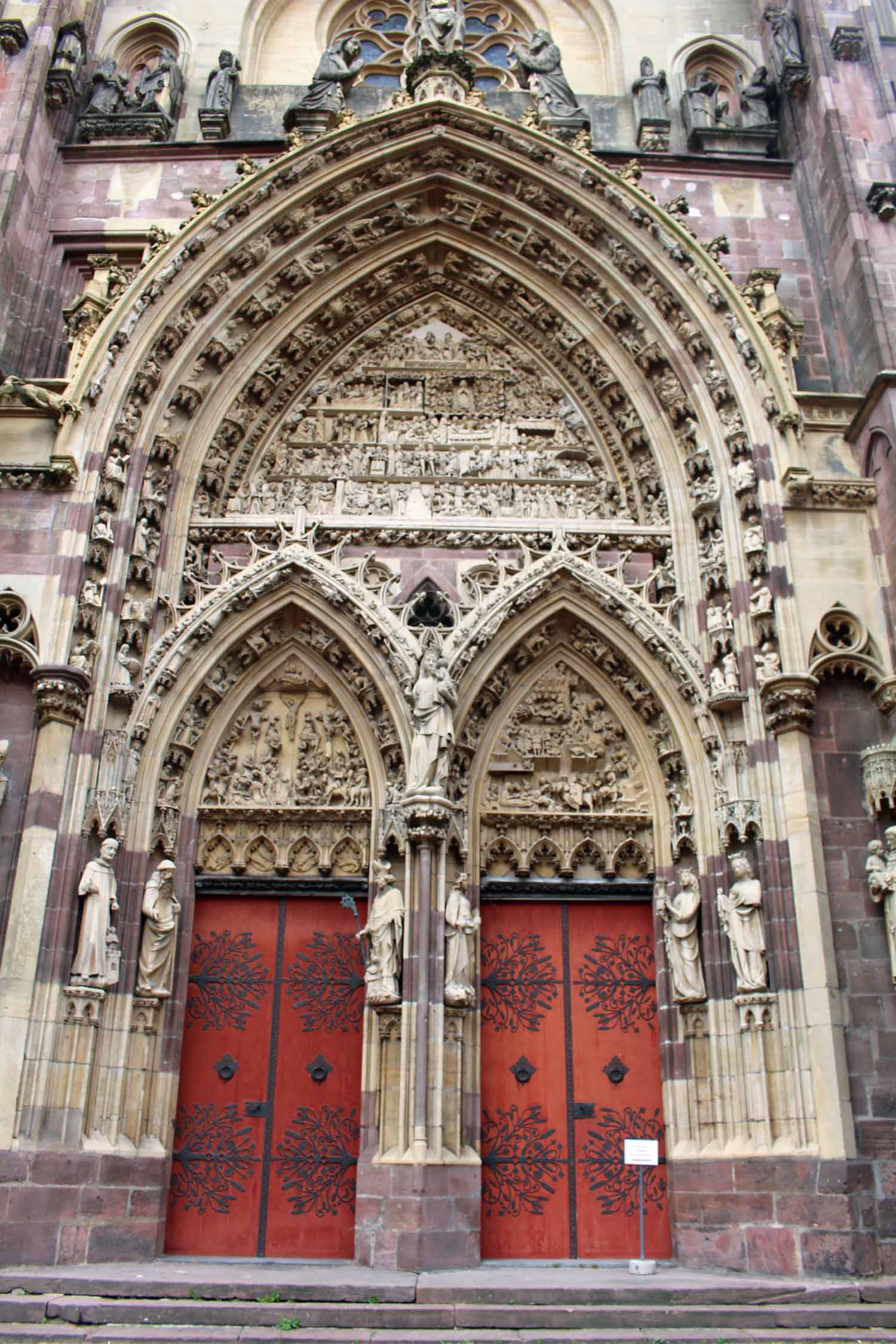 Thann, collégiale Saint-Thiébaut, portail