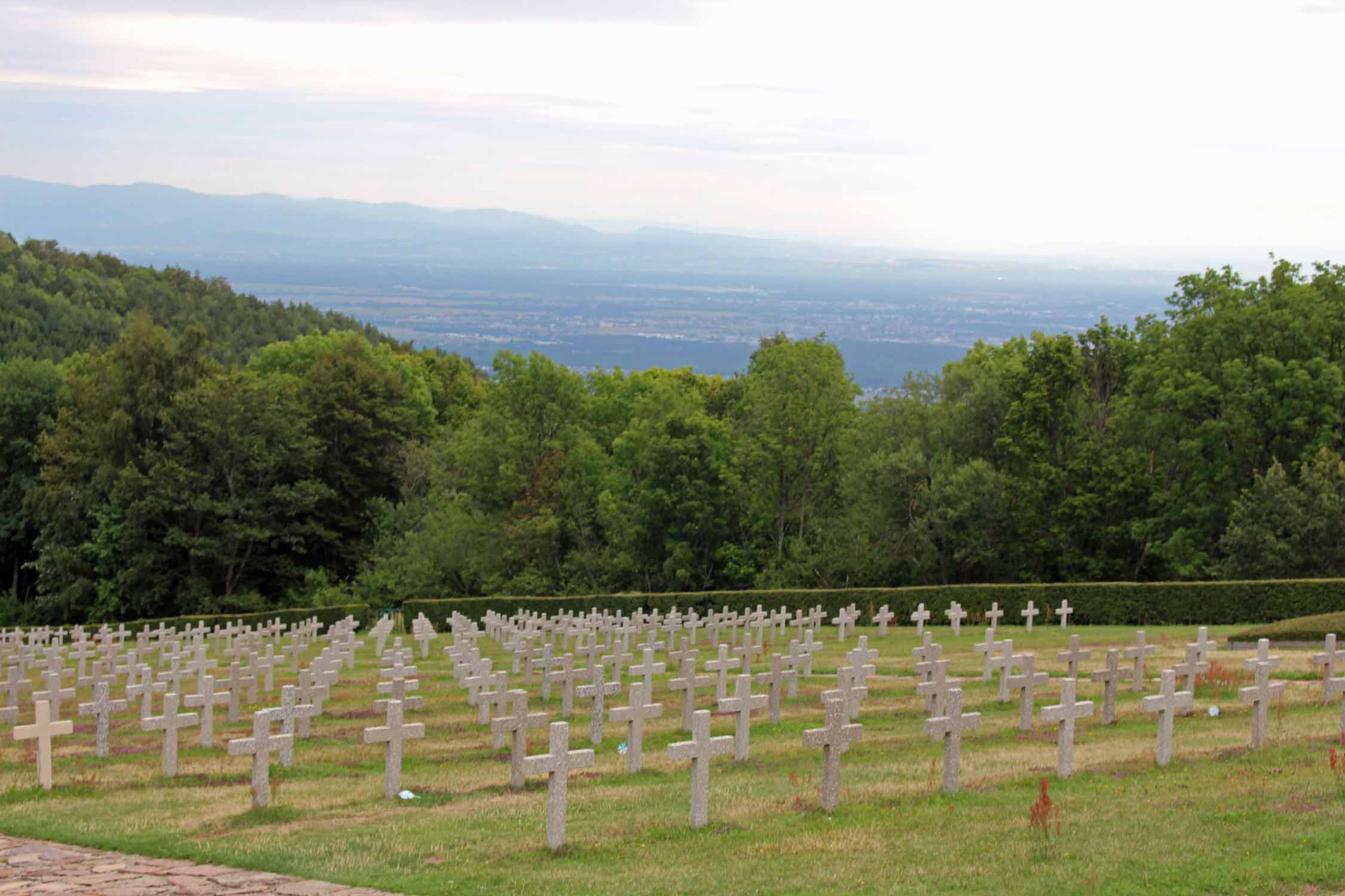 Hartmannswillerkopf, Vieil-Armand, cimetière