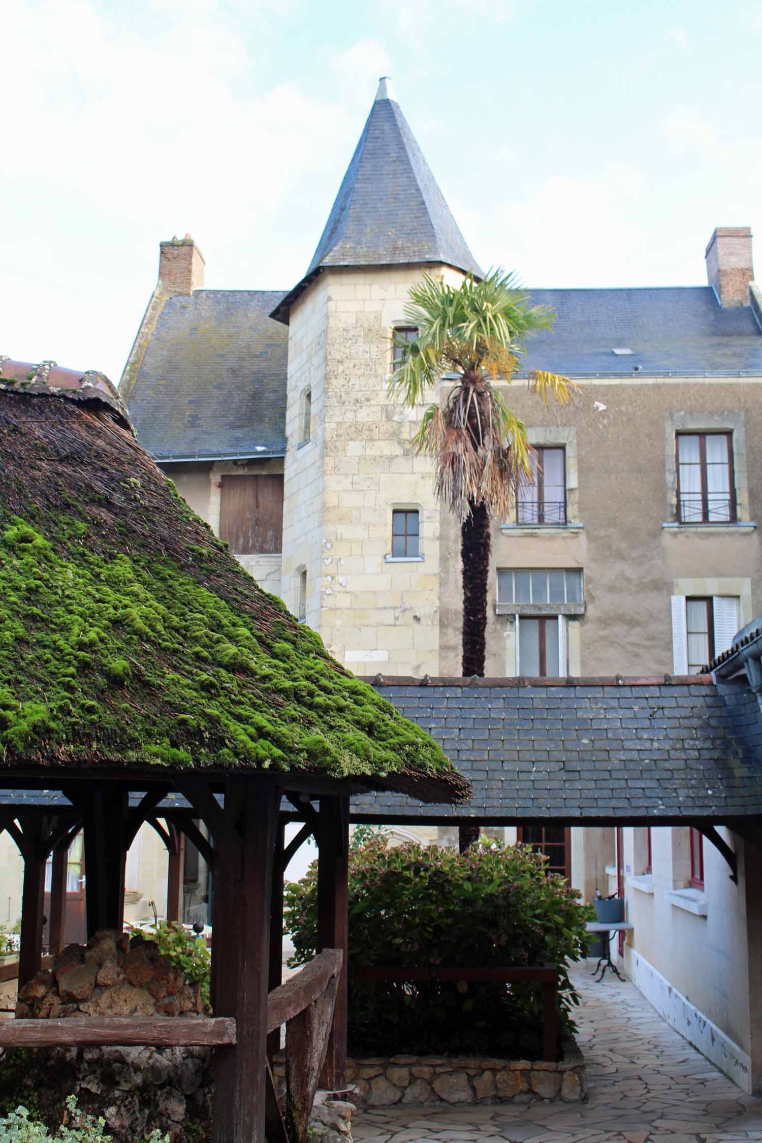 Montreuil-Bellay, ancien relais de poste, hôtel le Splendid