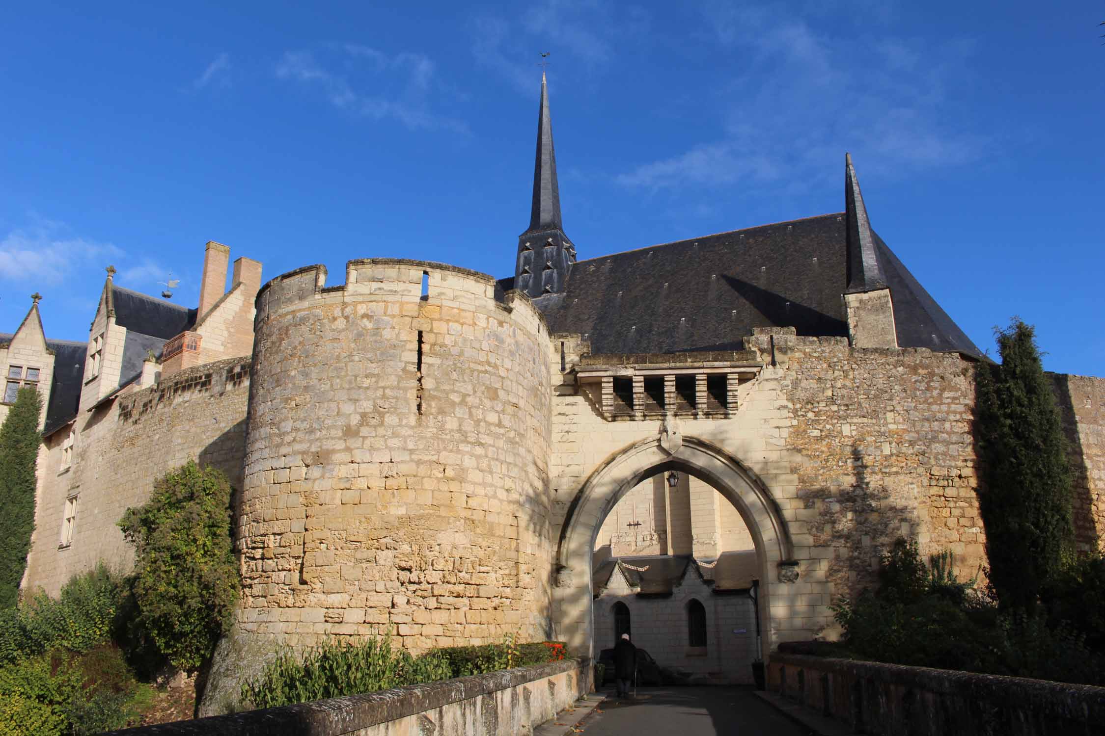 Château de Montreuil-Bellay, porte