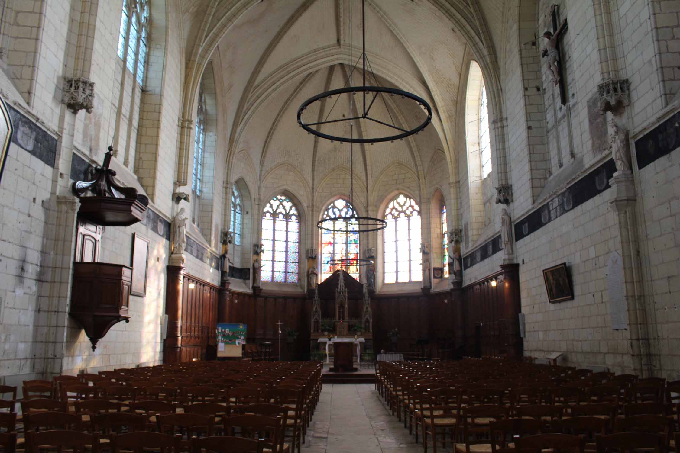 Montreuil-Bellay, collégiale Notre-Dame, nef