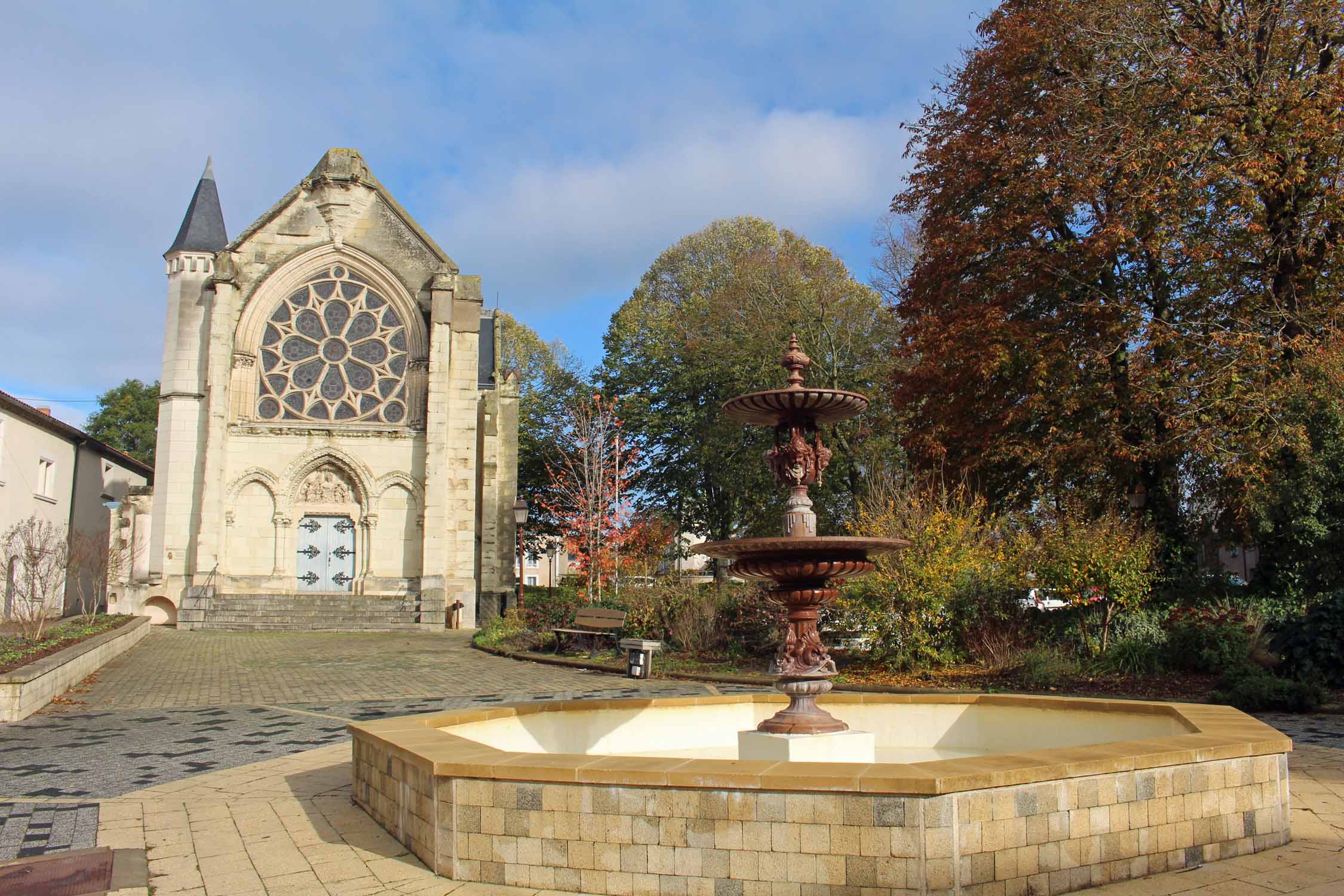 Thouars, la chapelle Jeanne d'Arc