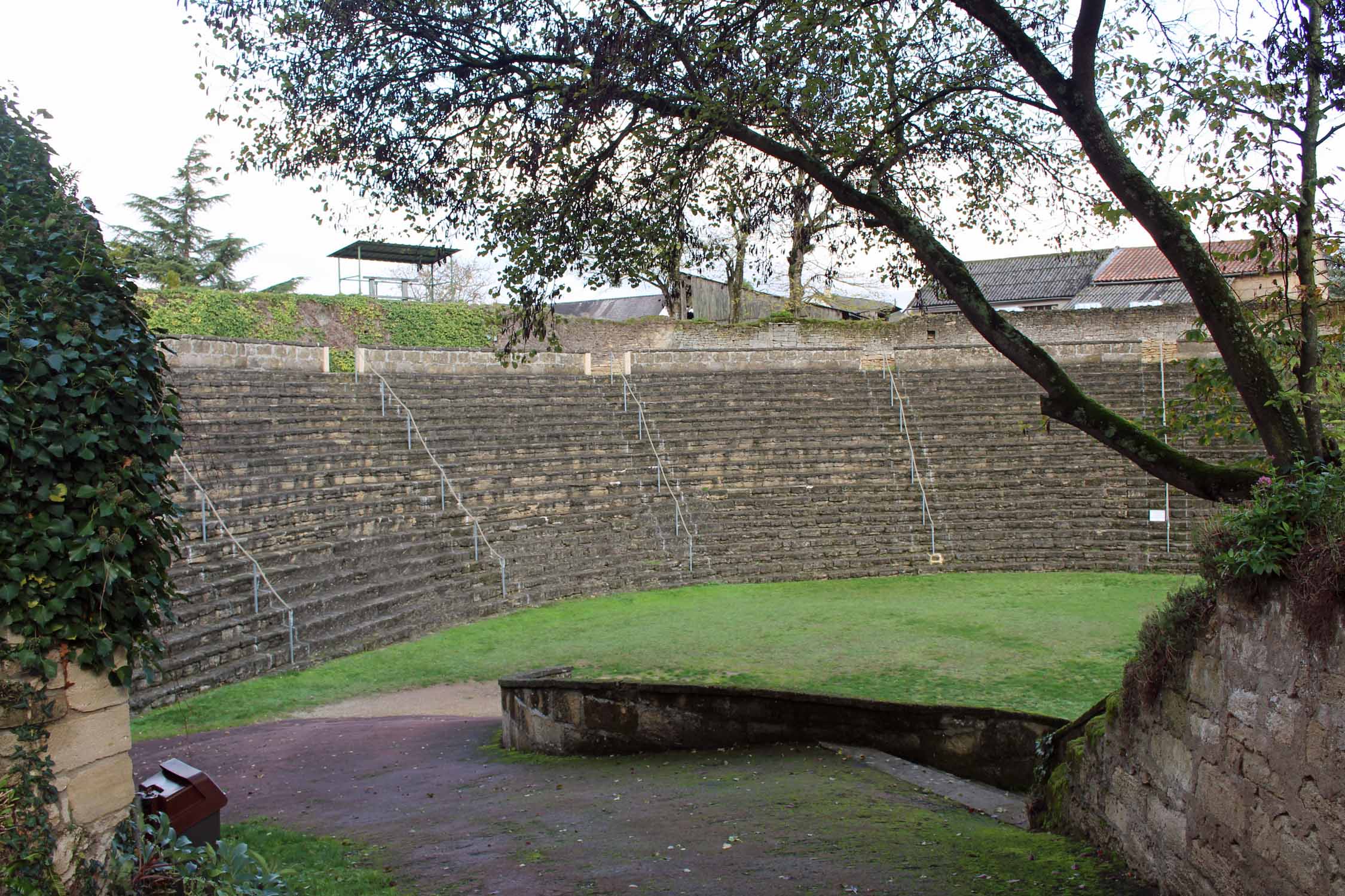 Doué-la-Fontaine, les arènes