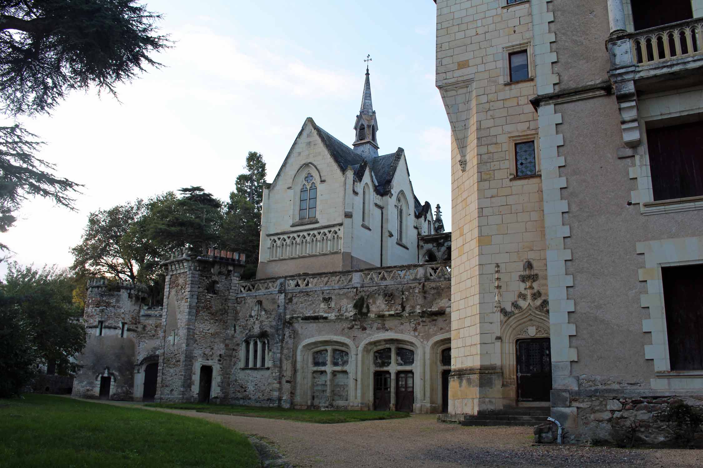 Chênehutte-Trèves-Cunault, château