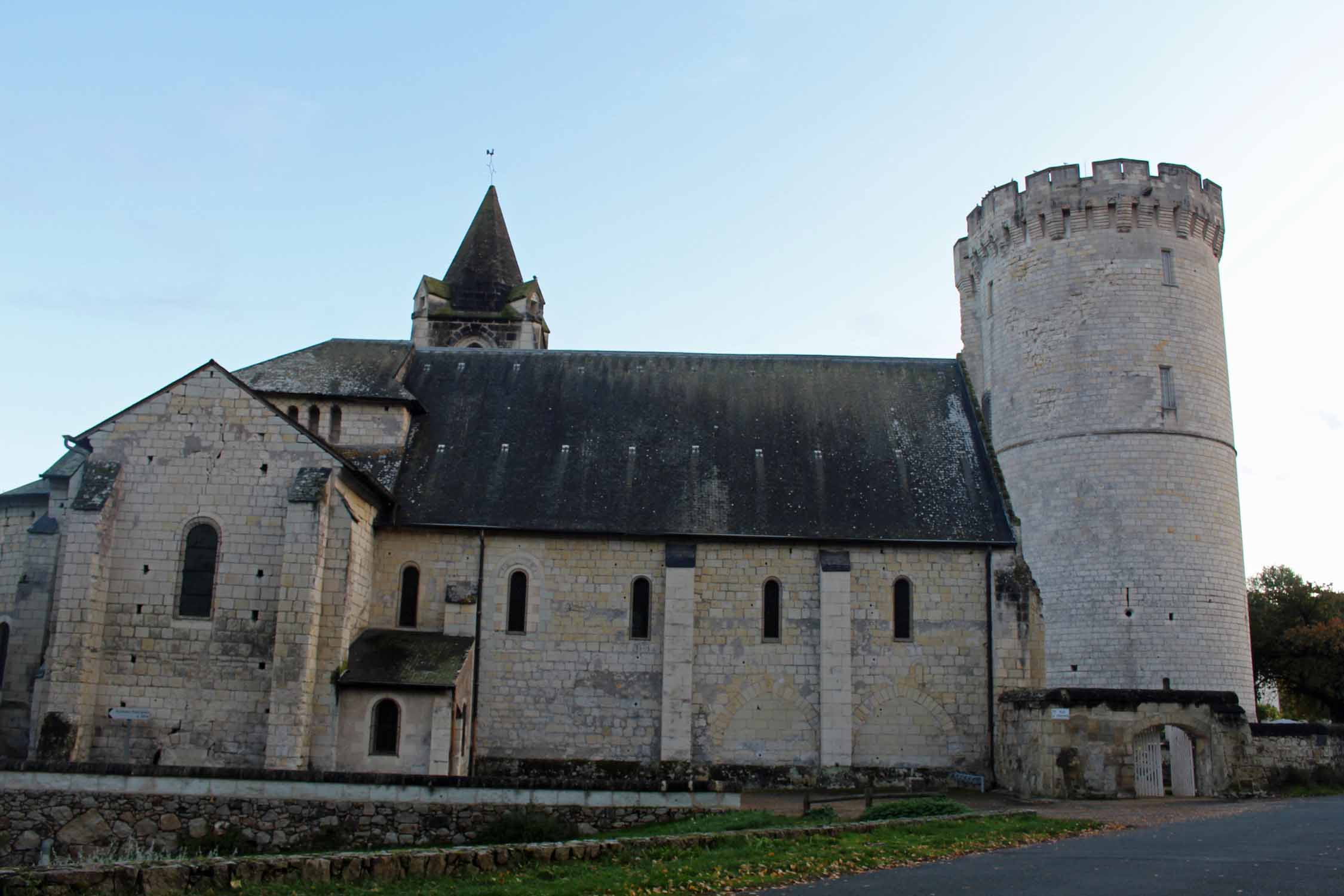 Cunault, la tour de Trèves