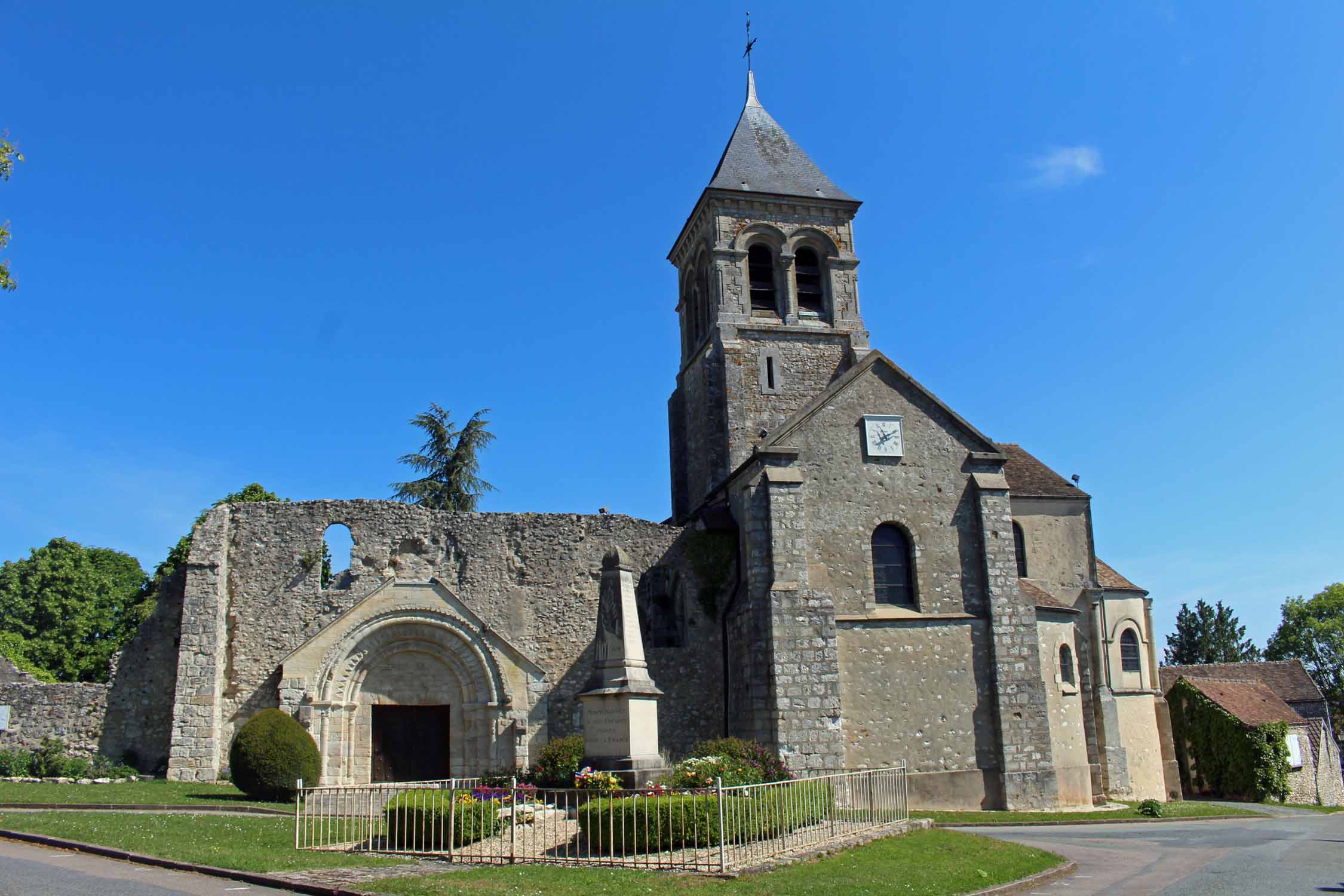 Montchauvet, église Sainte-Marie-Madeleine