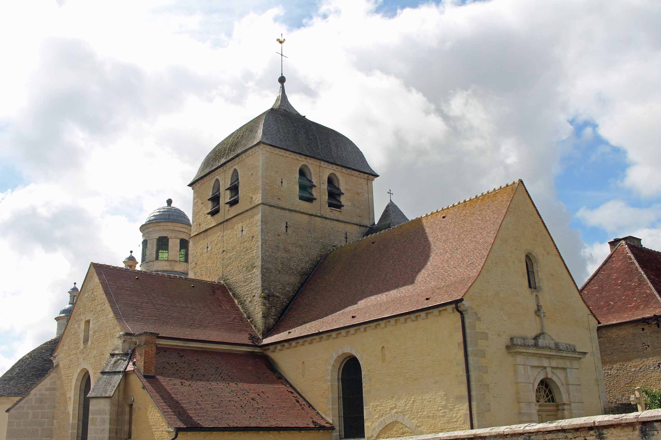 Pargues, église de la Nativité