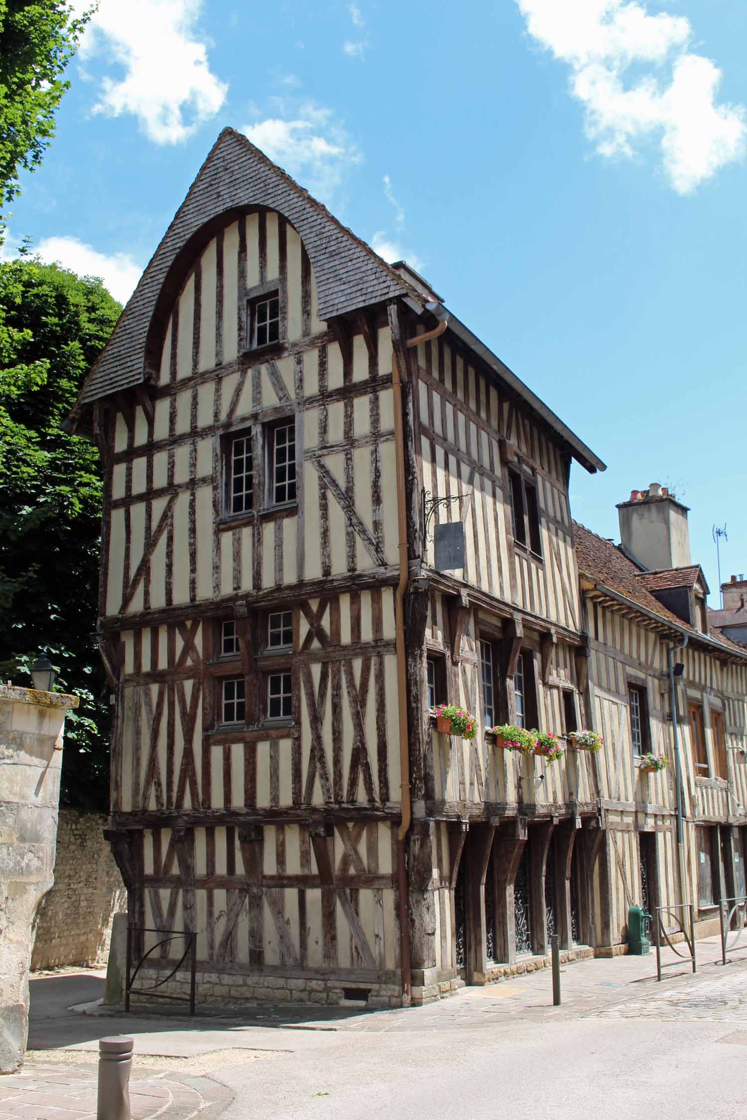 Bar-sur-Seine, maison à colombages