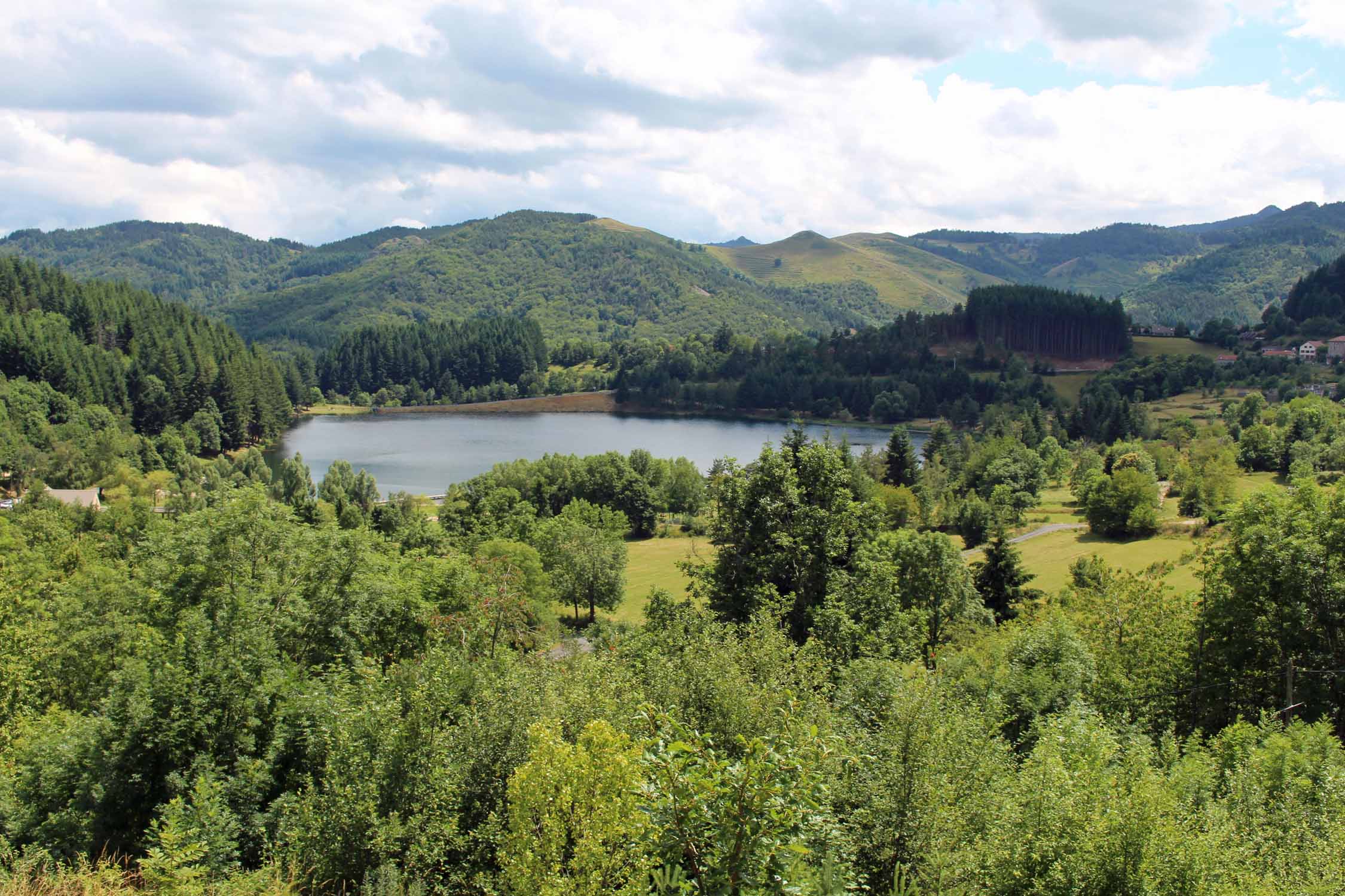 Lac de Saint-Martial