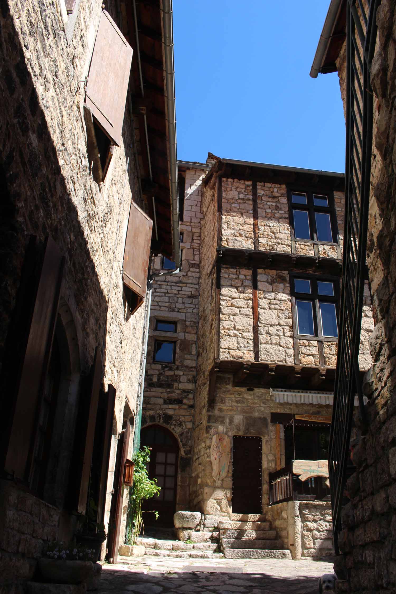 Gorges du Tarn, Sainte-Enimie, ruelle typique