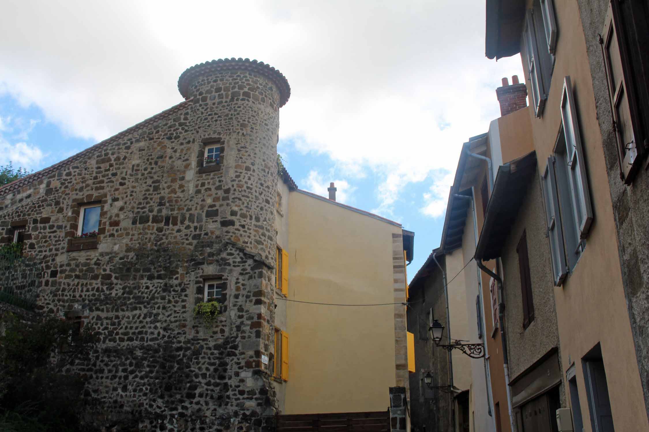 Le Puy-en-Velay, rue du Bouillon, bâtiment typique