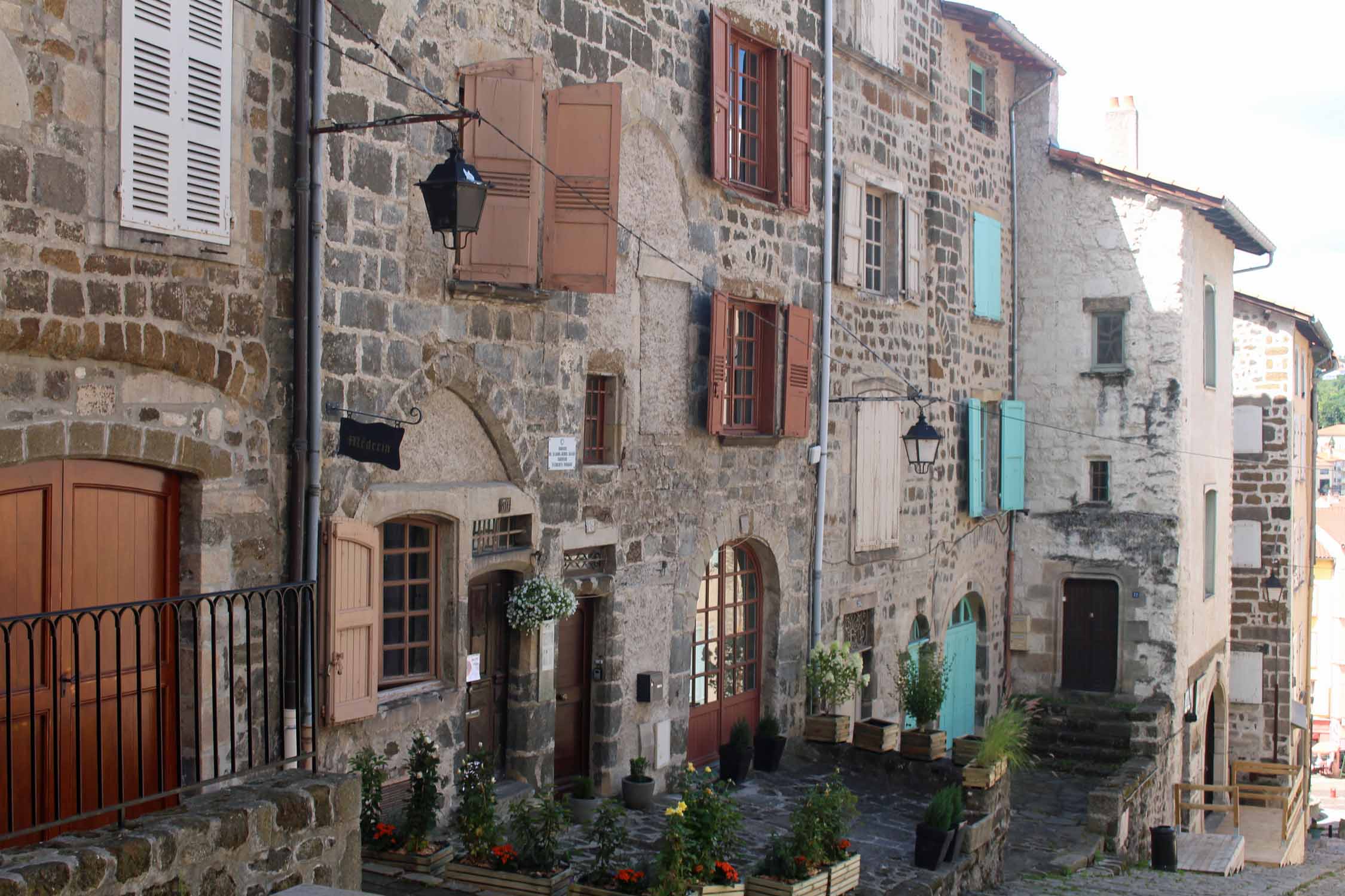 Le Puy-en-Velay, rue des Tables