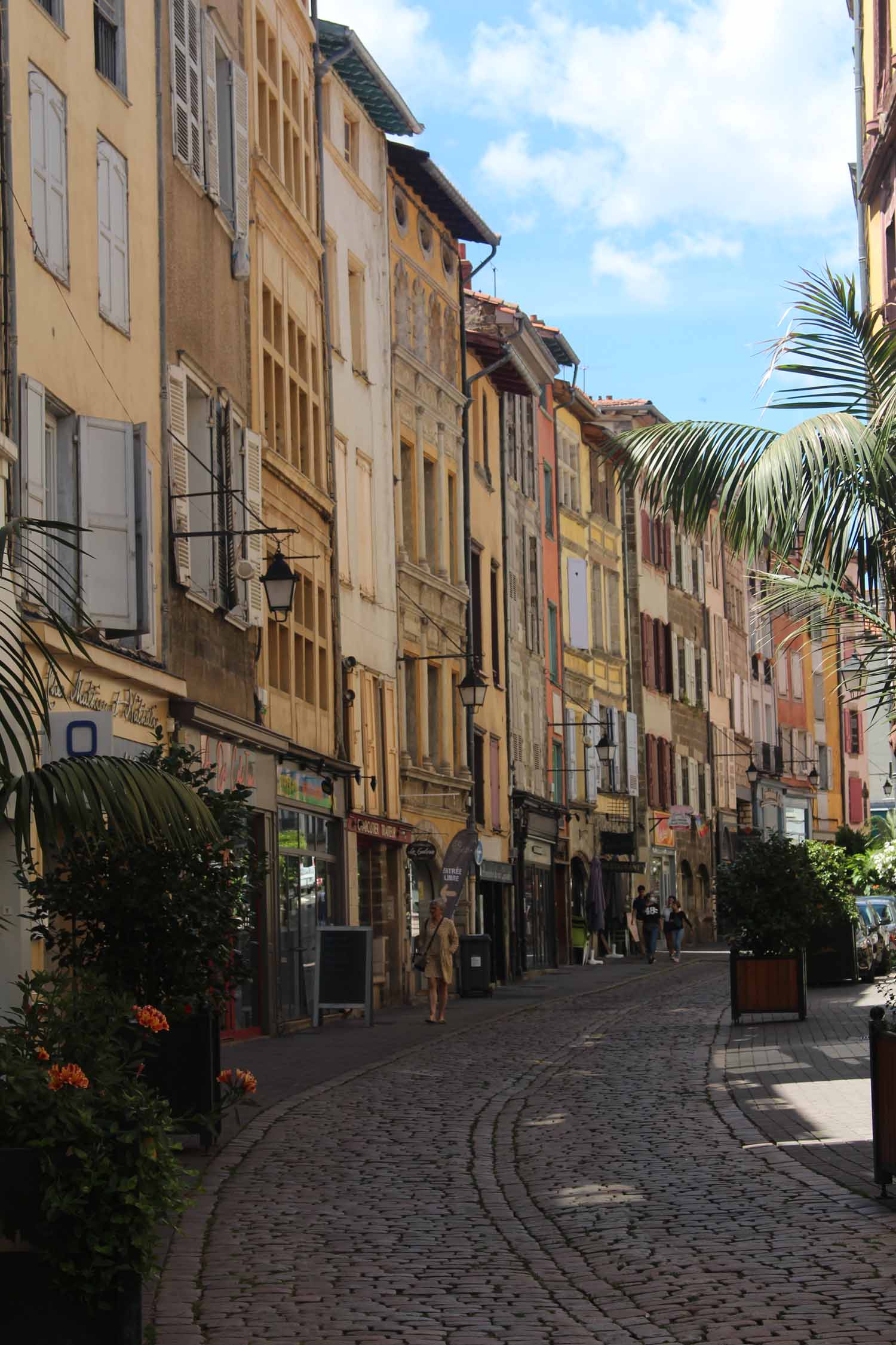 Le Puy-en-Velay, rue Pannesac, façade