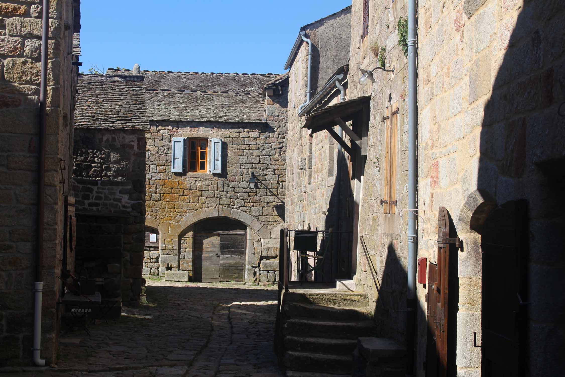 La Garde-Guérin, ruelle