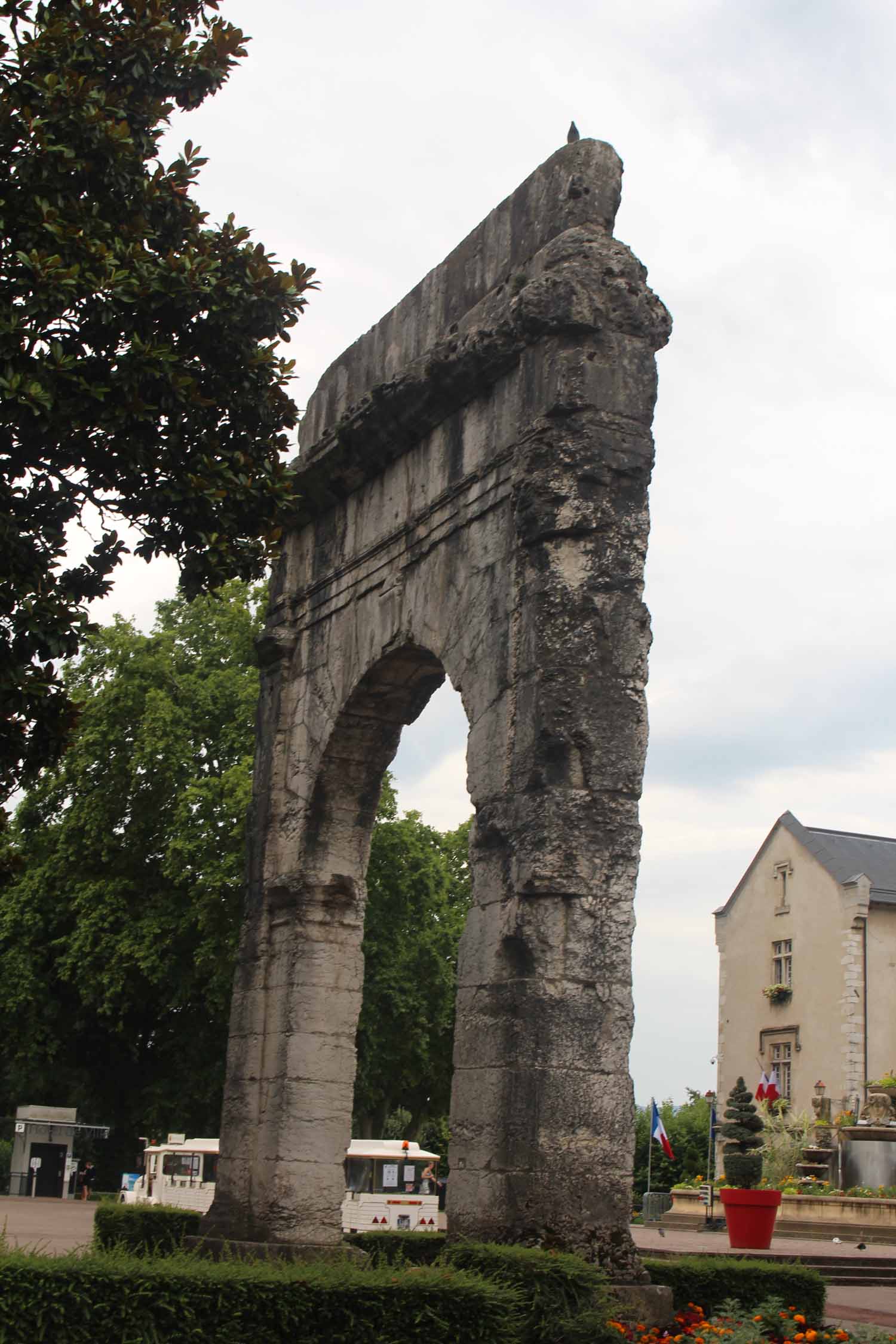 Aix-les-Bains, arc romain de Campanus