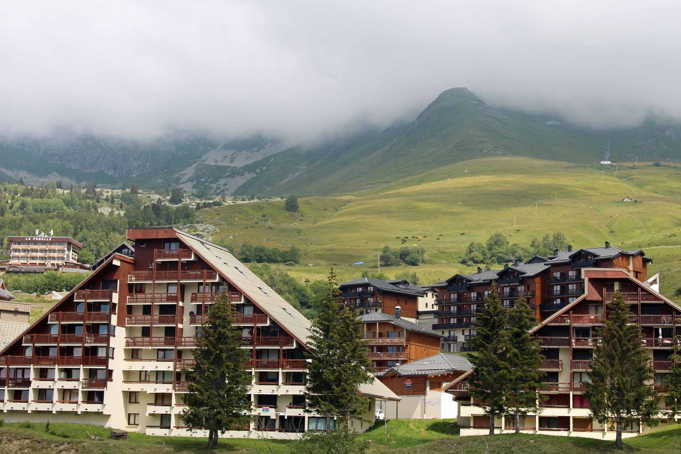 Col de la Madeleine, Saint-François, Longchamp