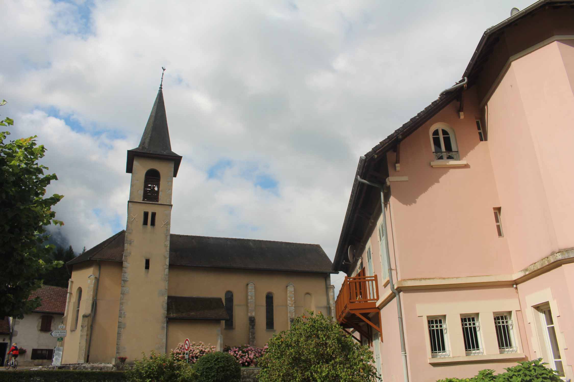 Aiguebelette-le-lac, église