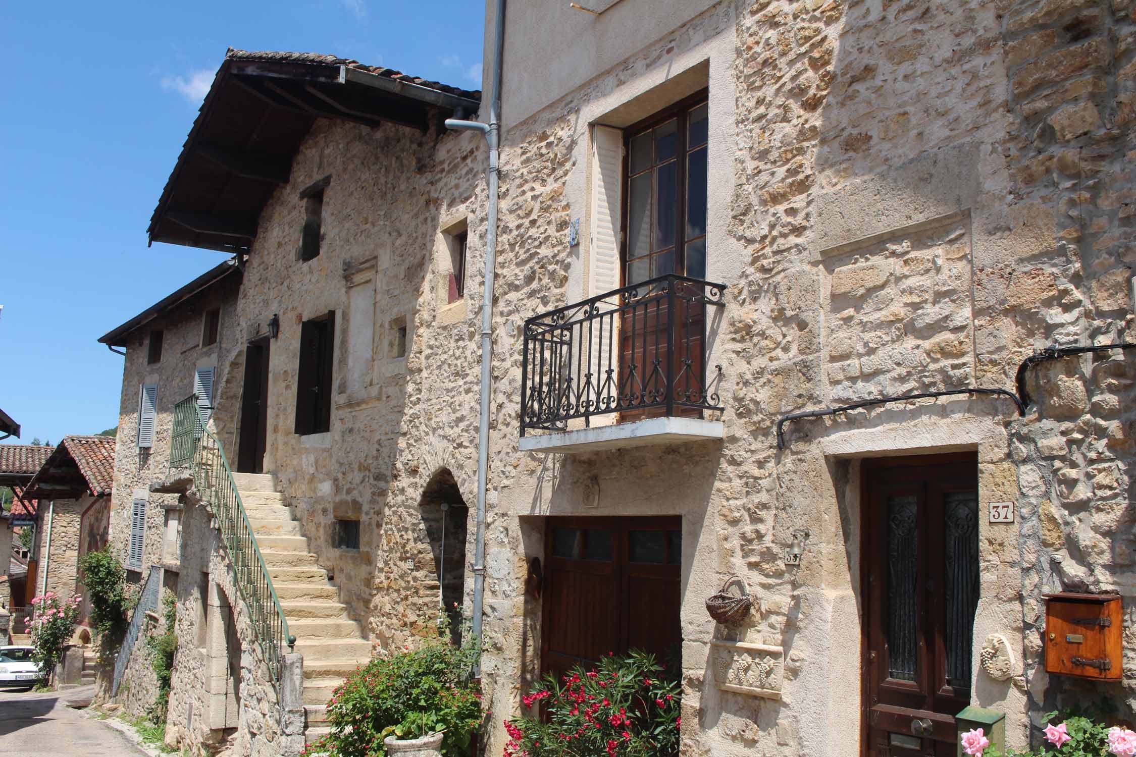 Saint-Sorlin-en-Bugey, maisons typiques