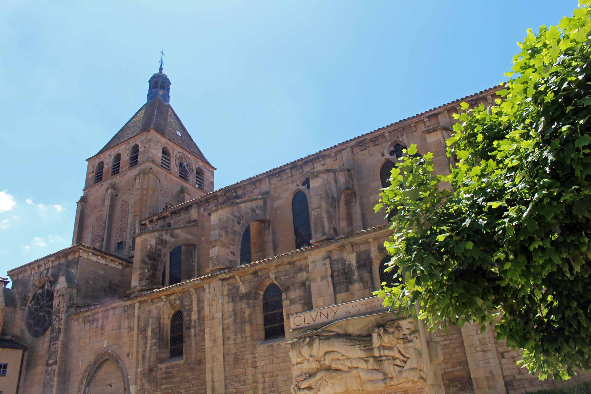 Abbaye de Cluny, tour