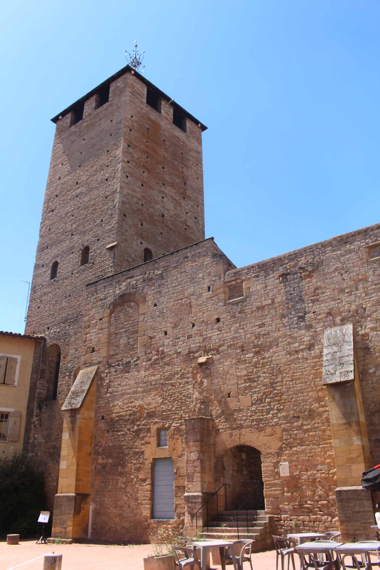 Cluny, tour des Fromages