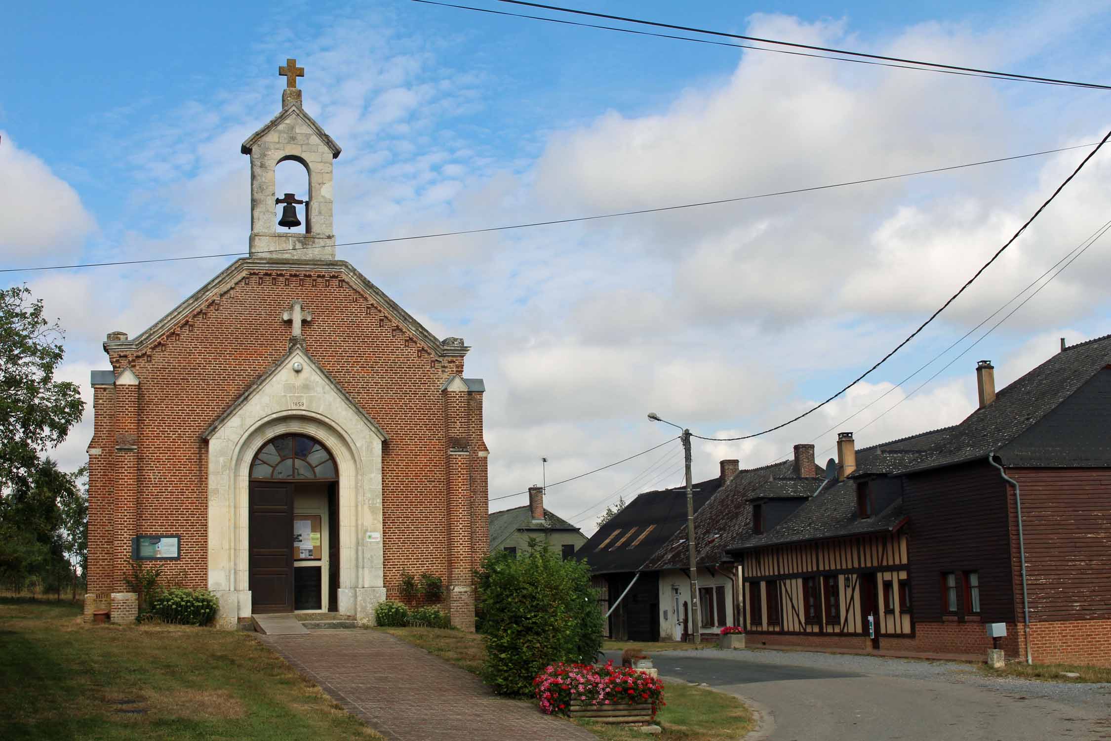 Parfondeval, temple protestant