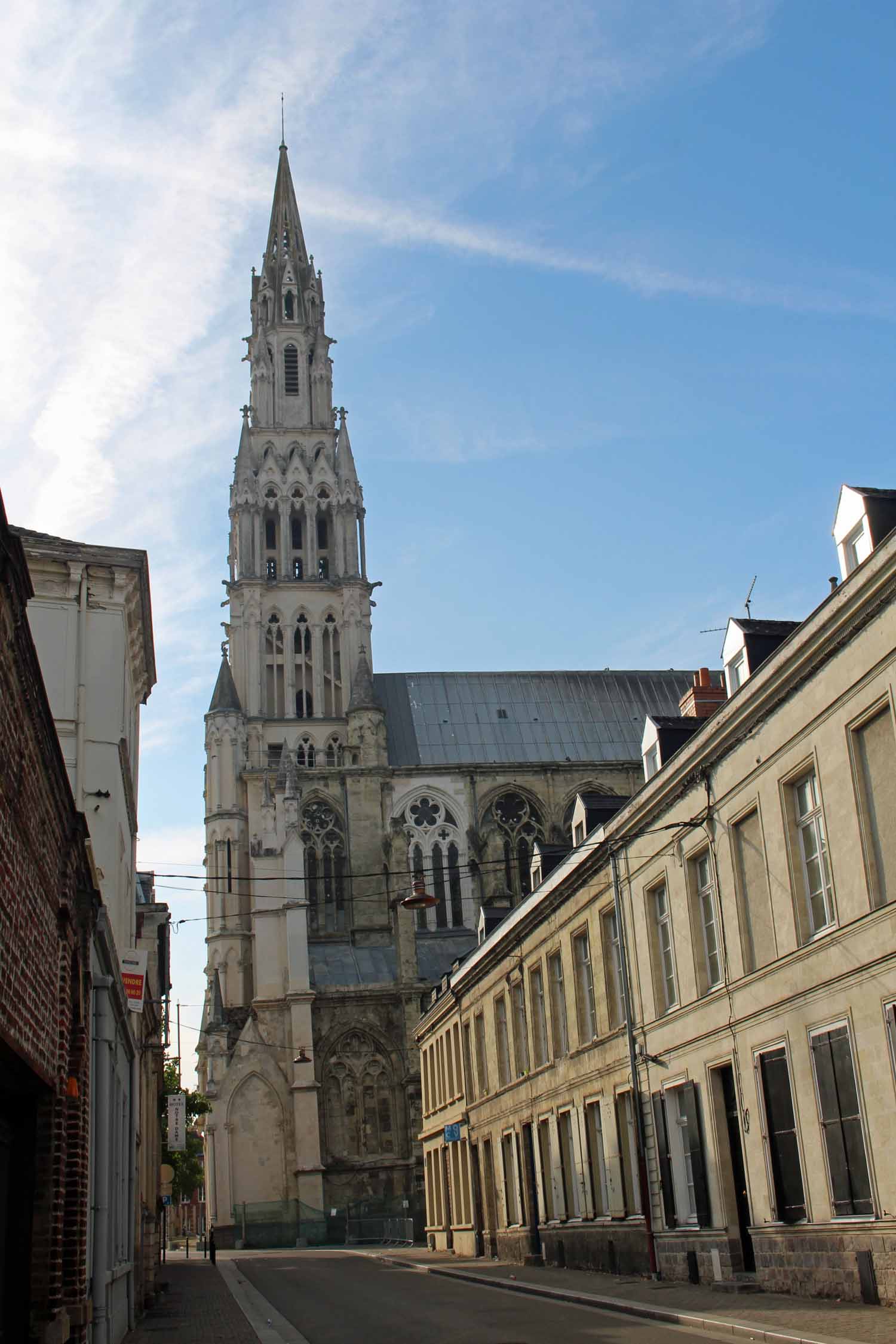 Valenciennes, basilique Notre-Dame-du-Saint-Cordon