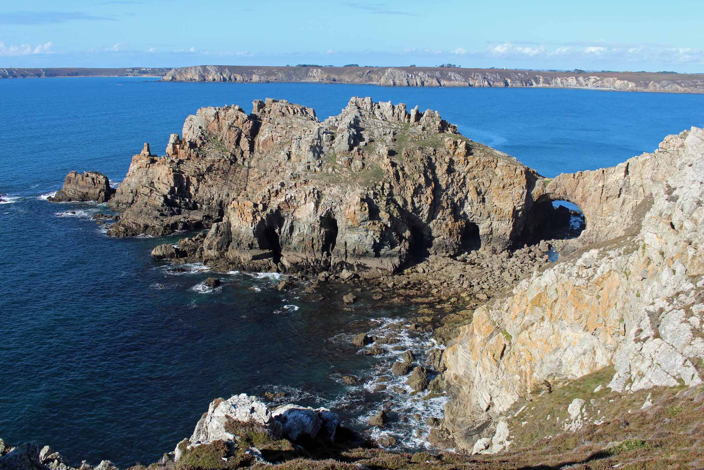 Presqu'île de Crozon, pointe du Dinan, château