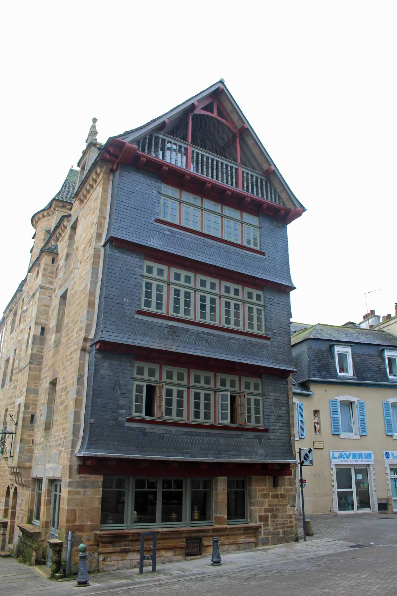 Landerneau, maison de la Sénéchaussée, marché