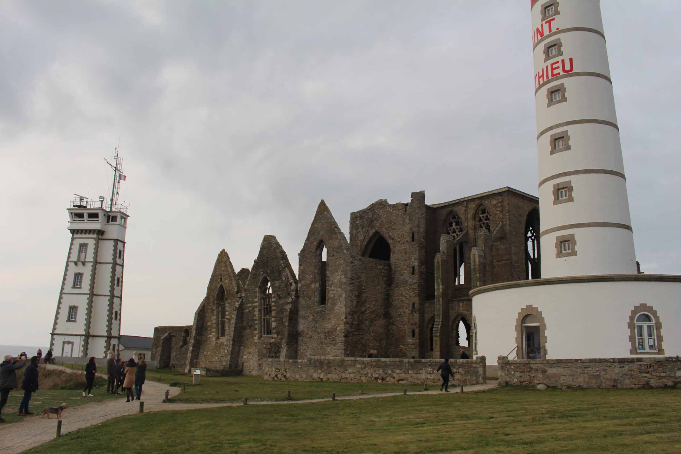 Pointe Saint-Mathieu, sémaphore, abbaye