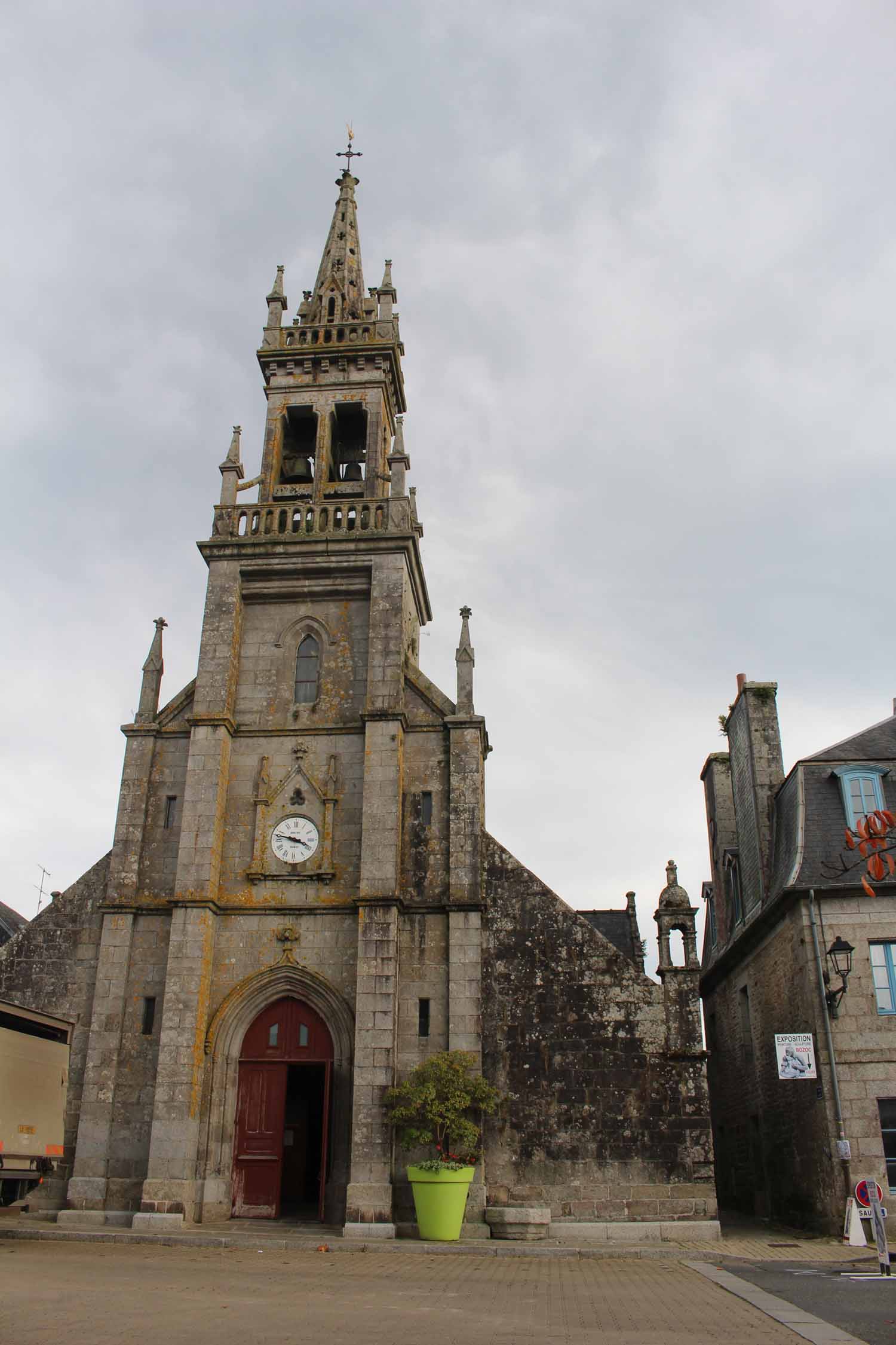 Huelgoat, église Saint-Yves