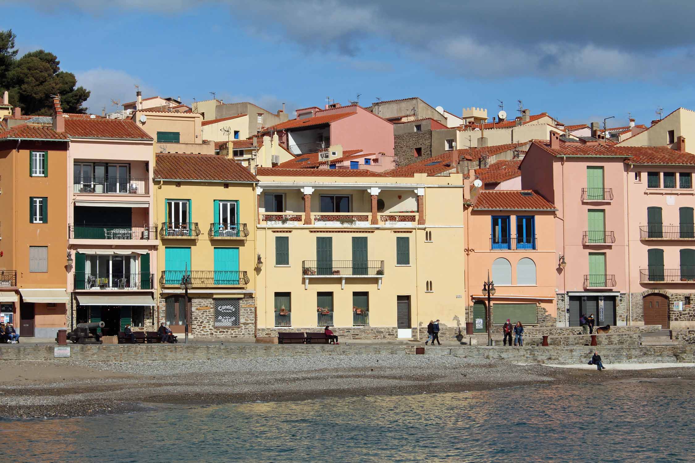 Collioure, village, maisons colorées