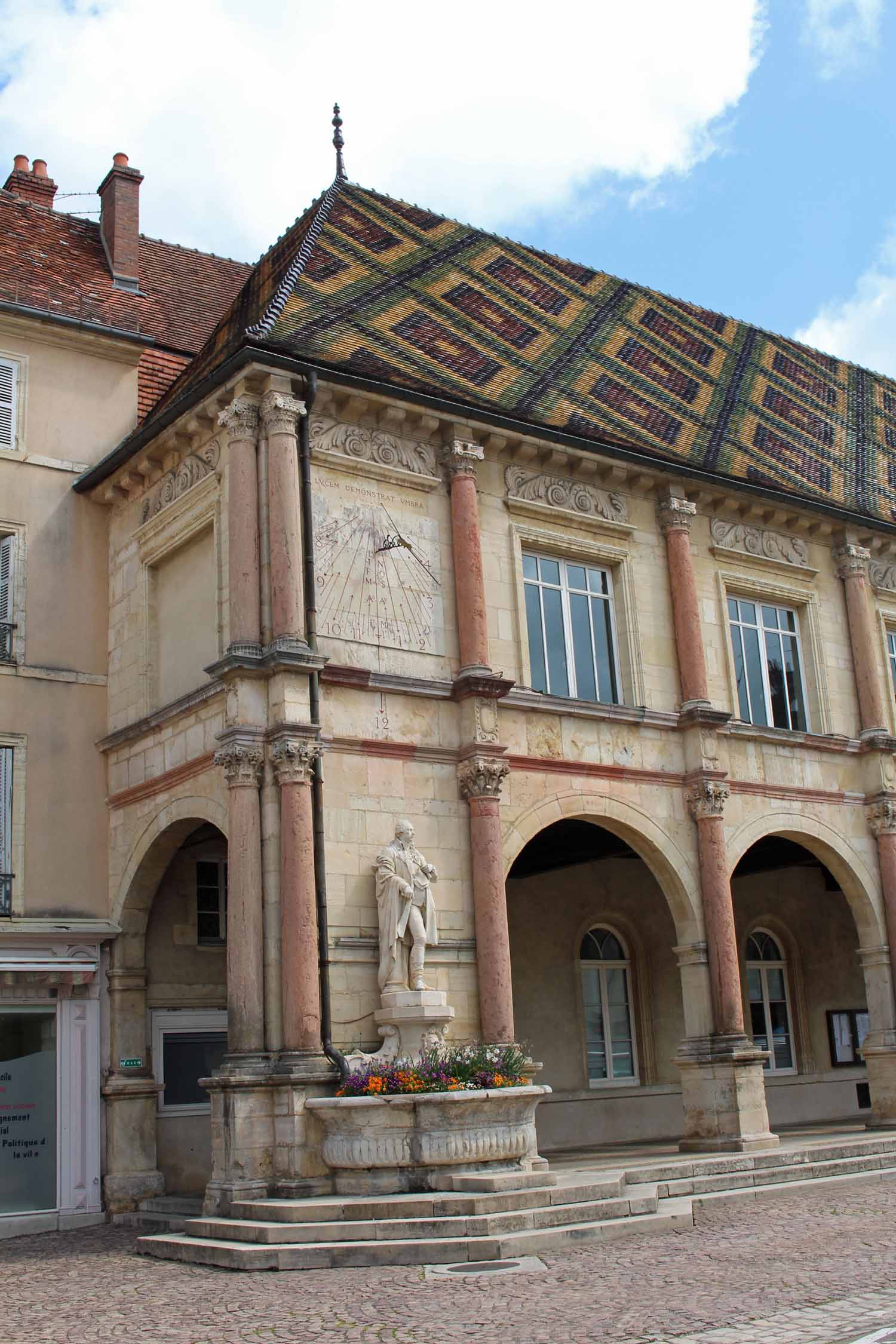 Gray, Hôtel de ville