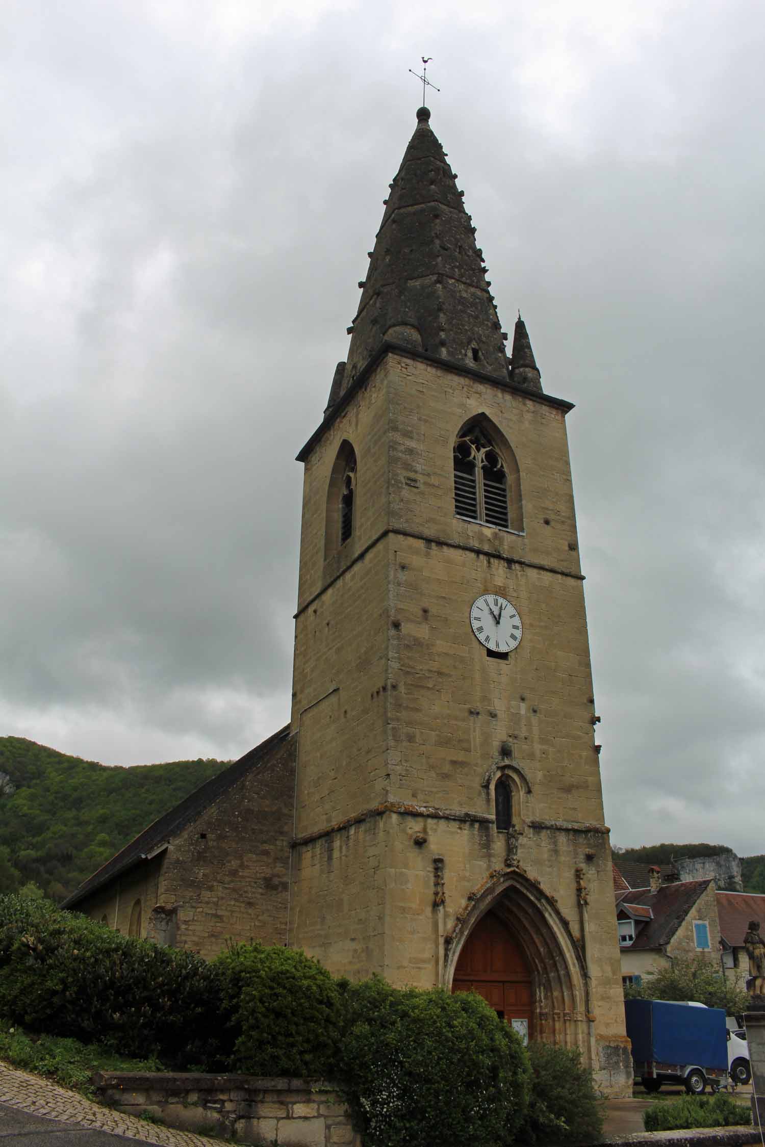 Mouthier-Haute-Pierre, église Saint-Laurent