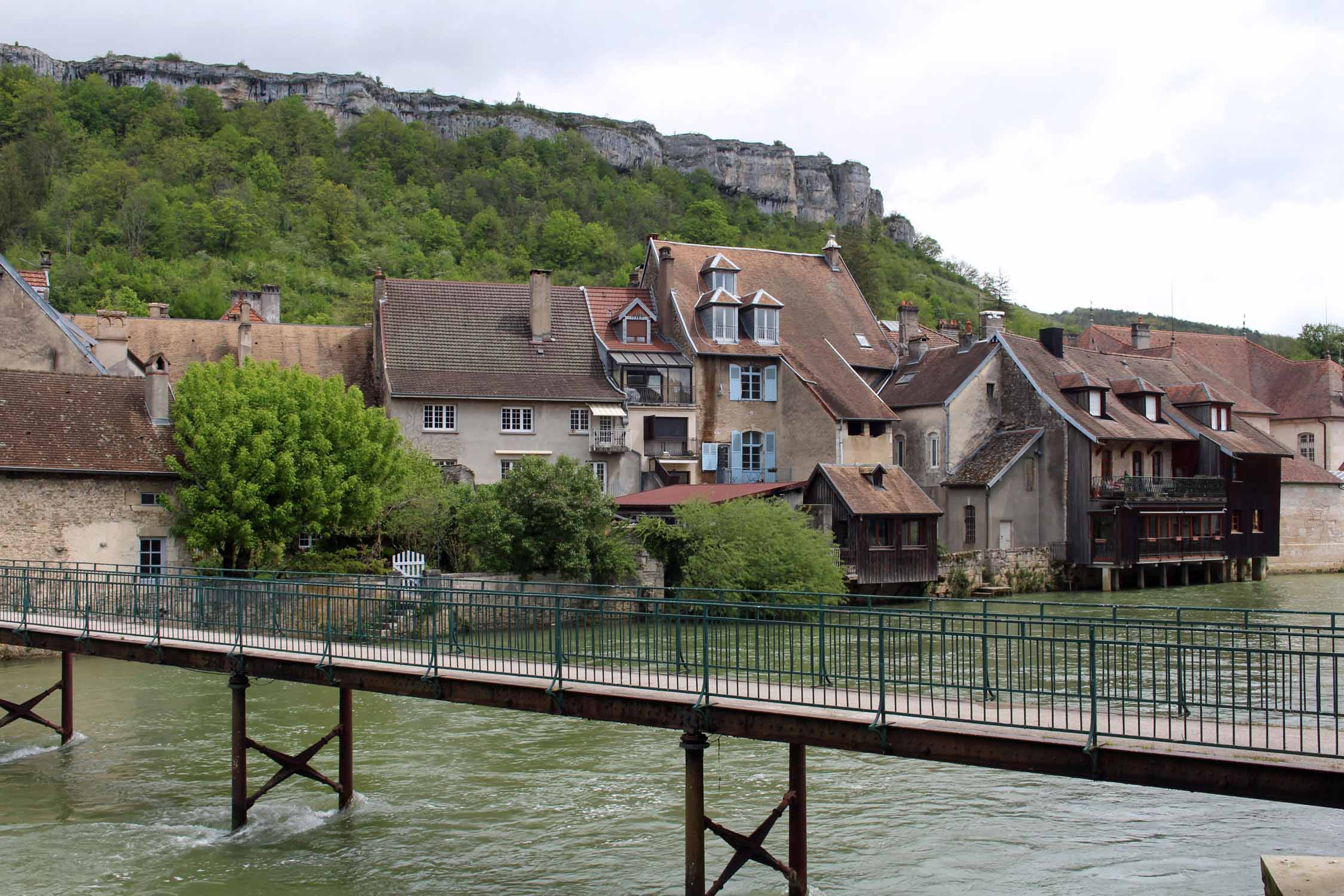 Ornans, passerelle Courbet